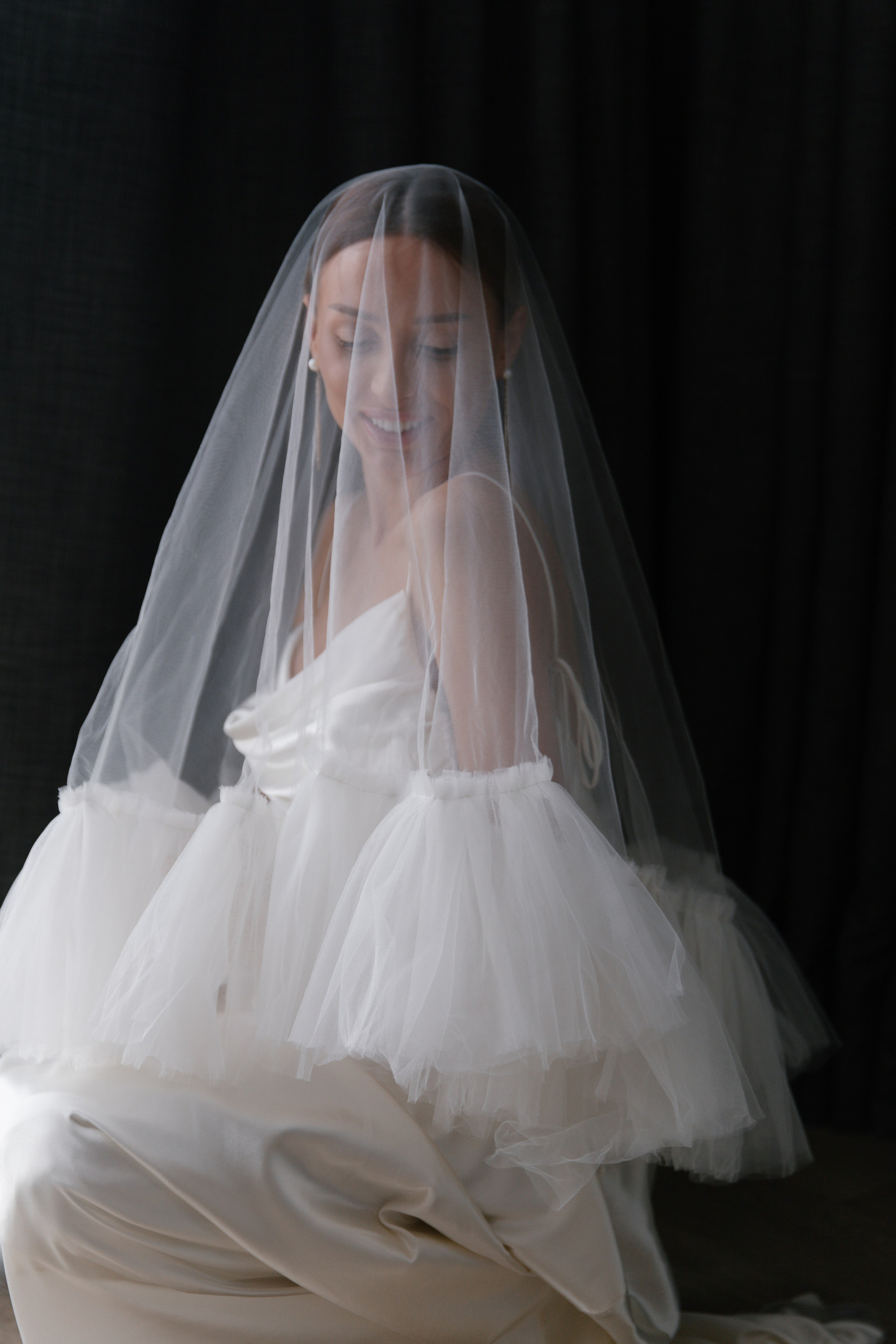 Совместные сборы в отеле. Свадебный фотограф Полина Панина