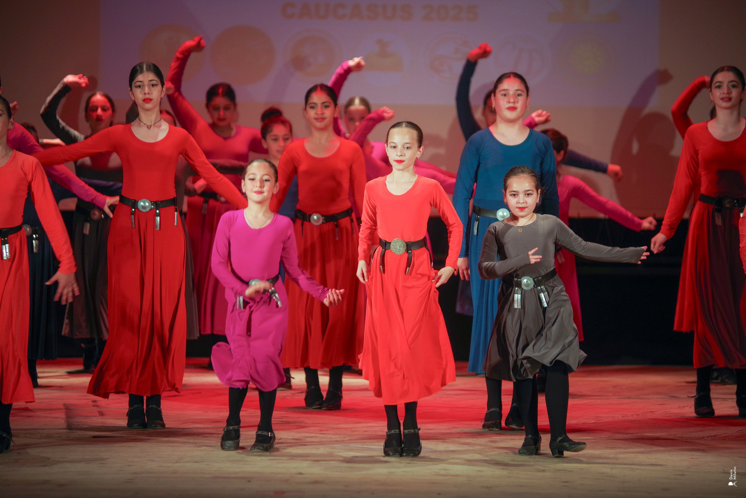 Танцы в прекрасном Они. Портретный фотограф Денис Милютин