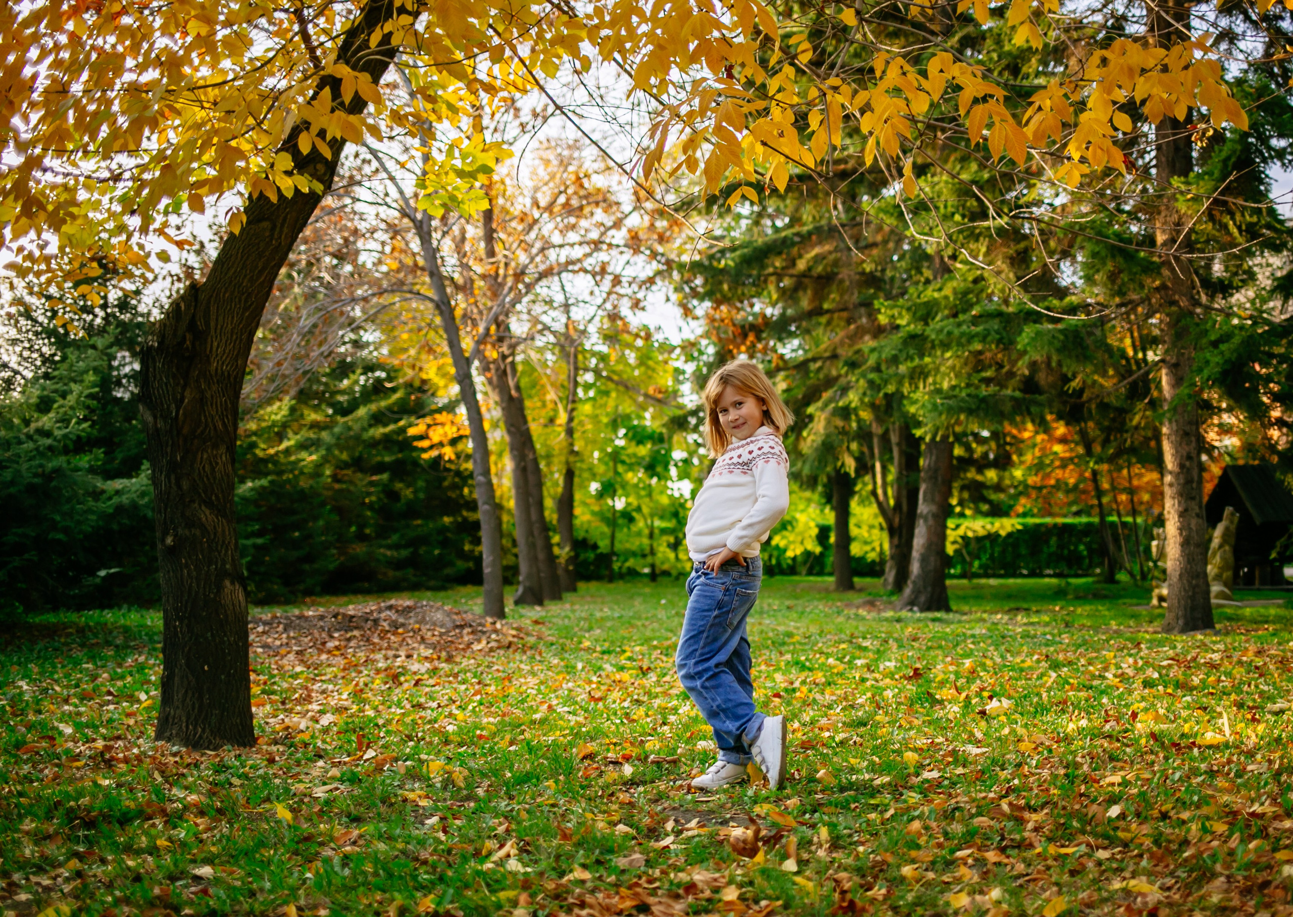 Юля, Анюта, Есения