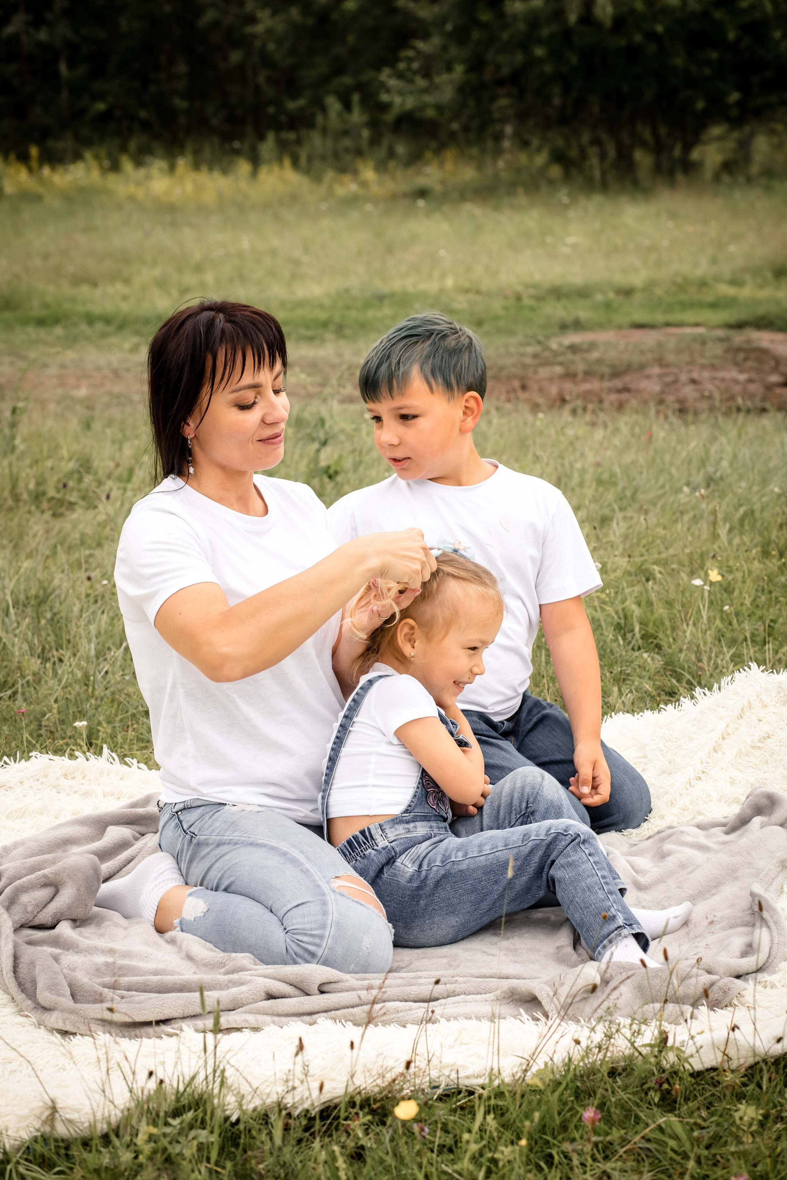 Катя с детками