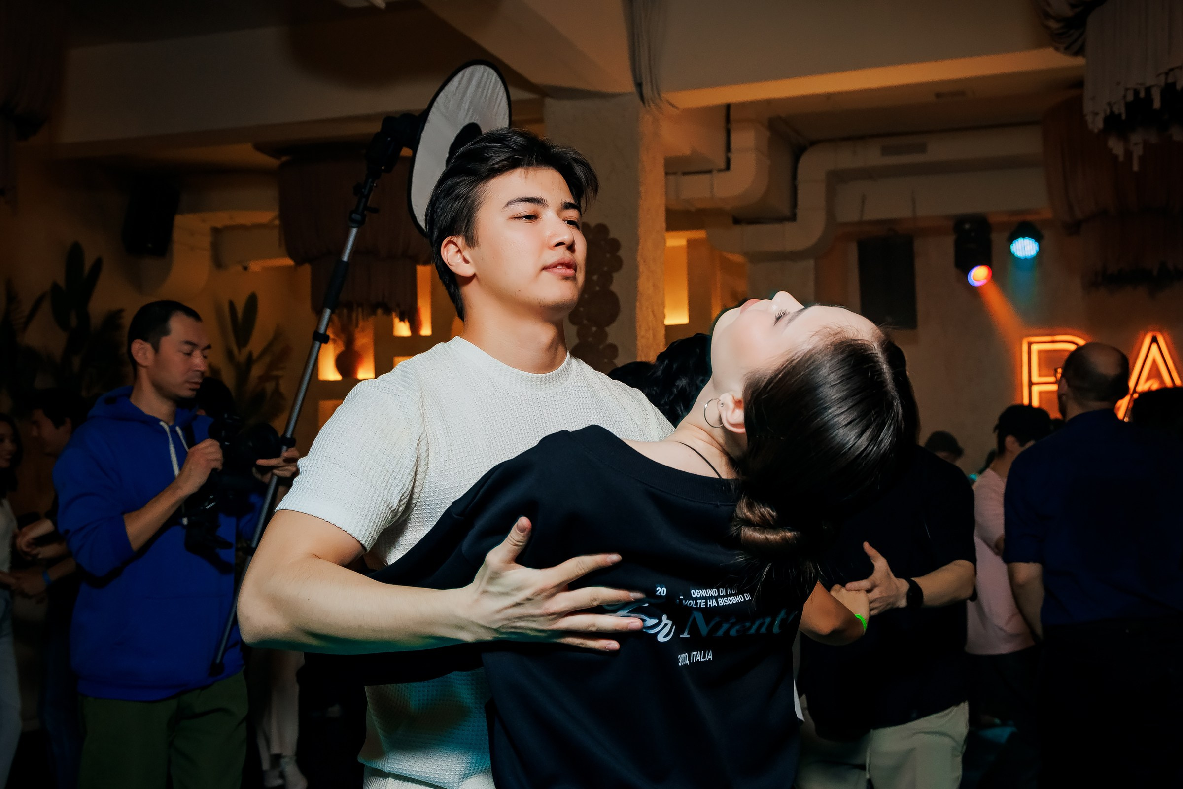 Bachata party. Репортажный фотограф в Алматы Каюпов Сержан