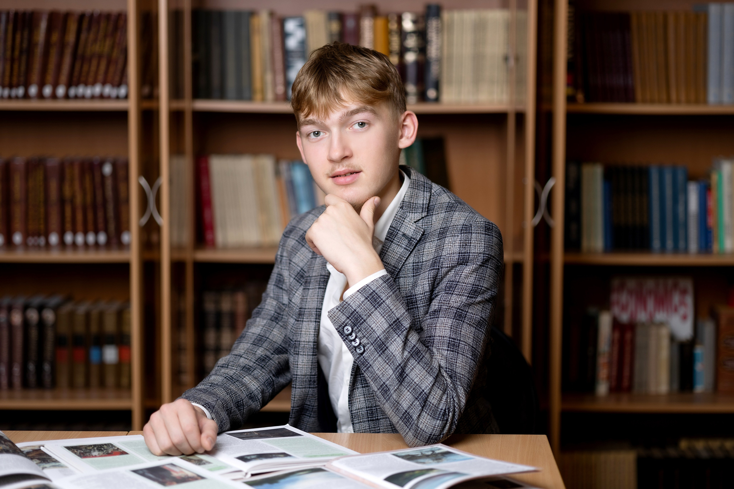 Гимназия Новоскул. Выпускные альбомы. Школьный и семейный фотограф Виктория Игнатьева