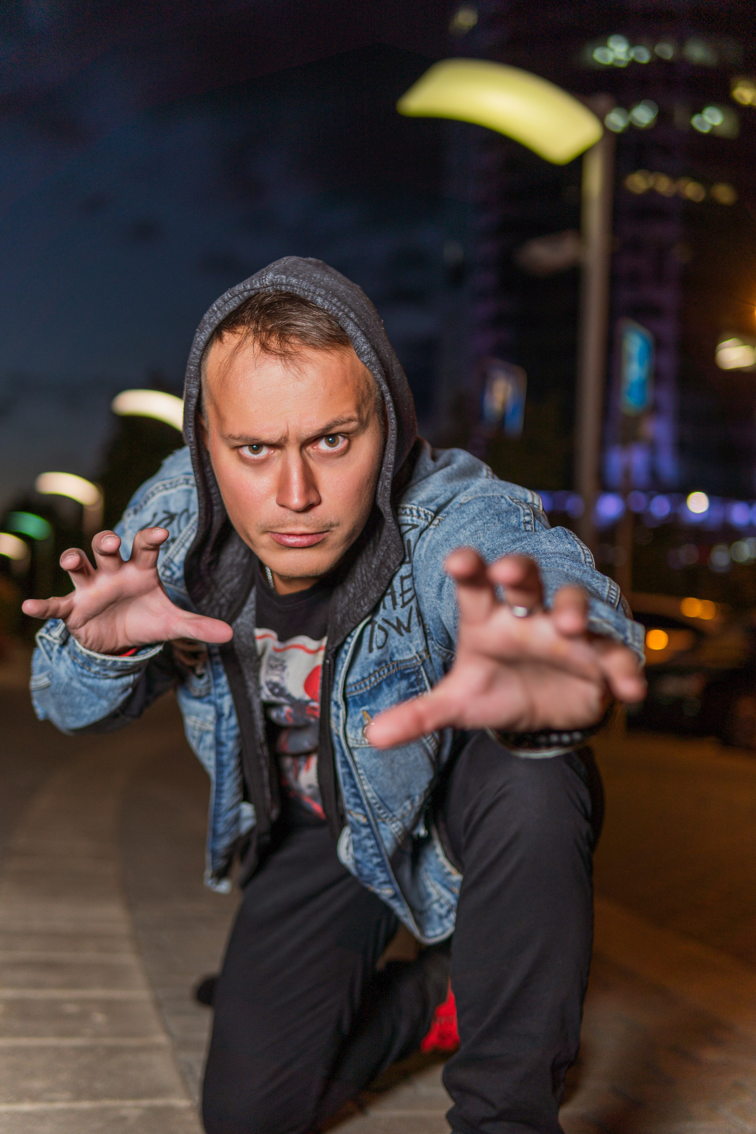 Кирилл и ночной Екатеринбург. Портретный, репортажный и свадебный фотограф в Екатеринбурге Денис Южаков