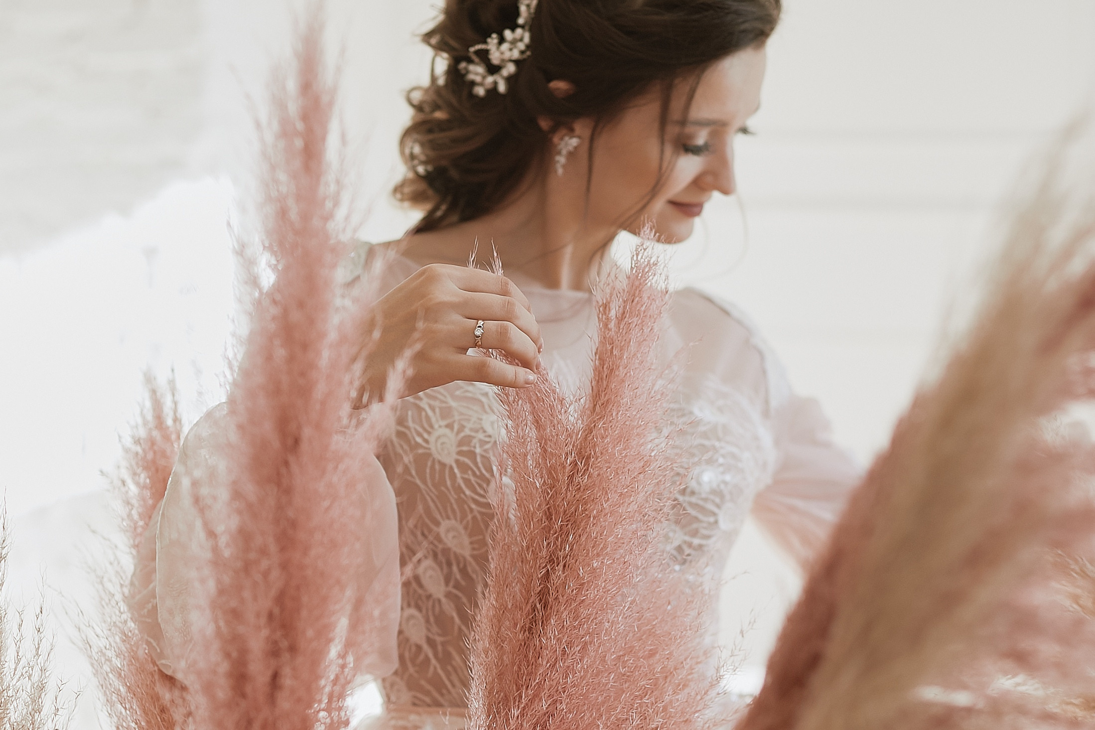 Сборы невесты в фотостудии. Свадебный и семейный фотограф в Магнитогорске Женя Иванова