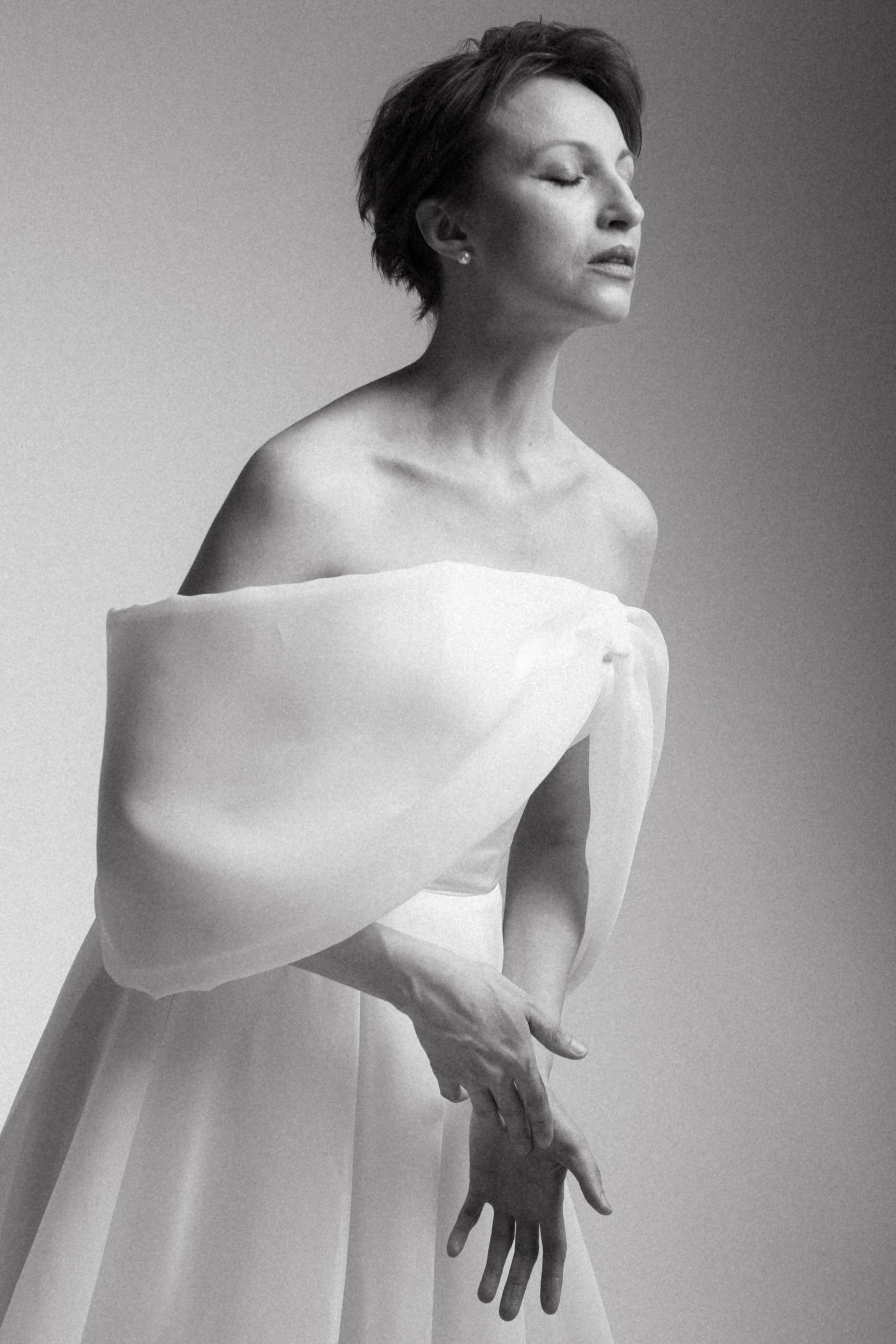 Наиви. Свадебный салон-ателье Бонжур в Минске Bonjour