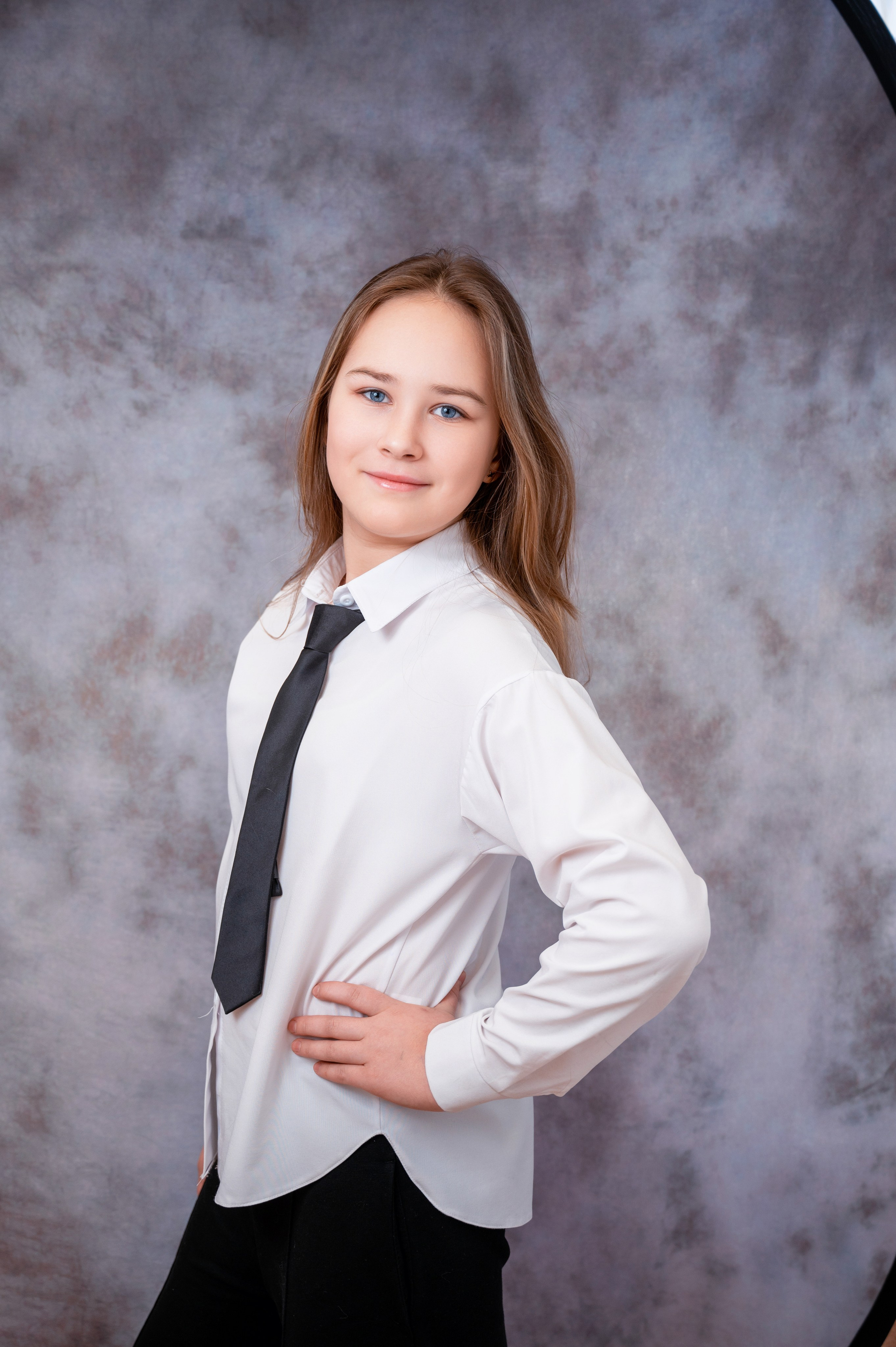 Фотографии выпускников младшей школы Гимназия 2. Детский фотограф. «Ожившие» фото, г. Нижневартовск