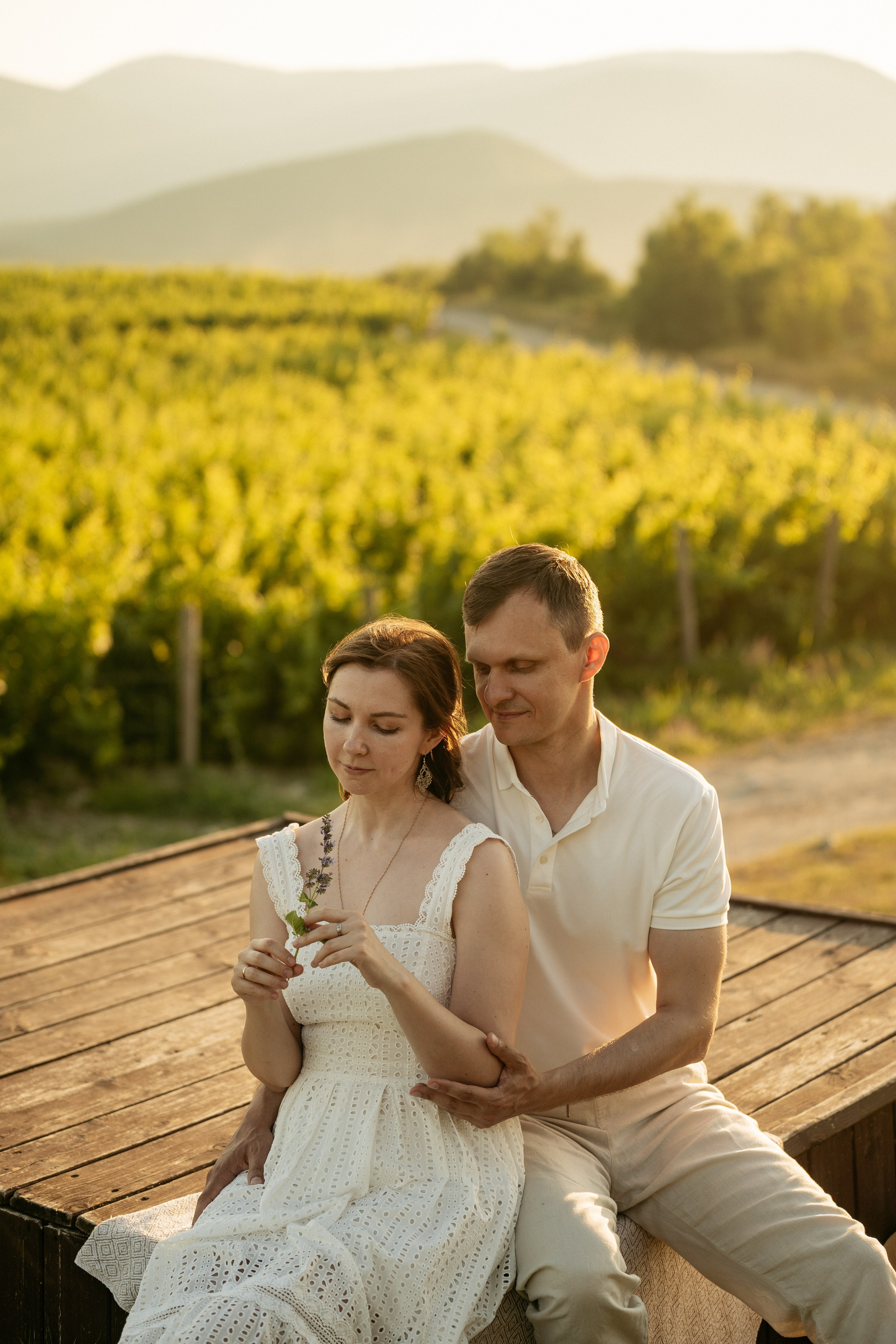  Счастливые моменты семьи среди природы Абрау-Дюрсо