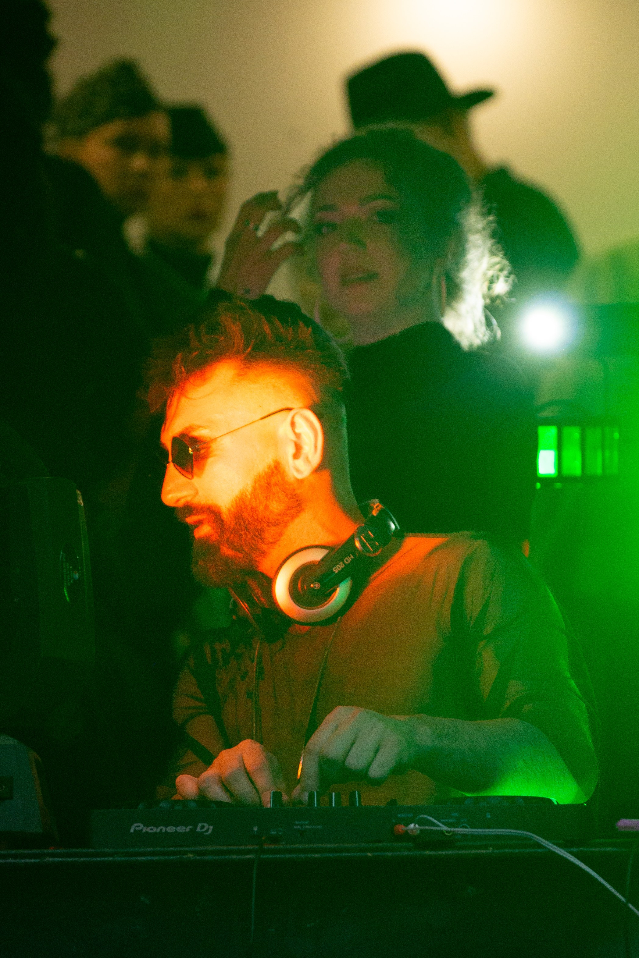 Фотограф ЕКБ. Индивидуальные фотосессии, концертный фотограф, студийная, семейная, будуарная фотосессия