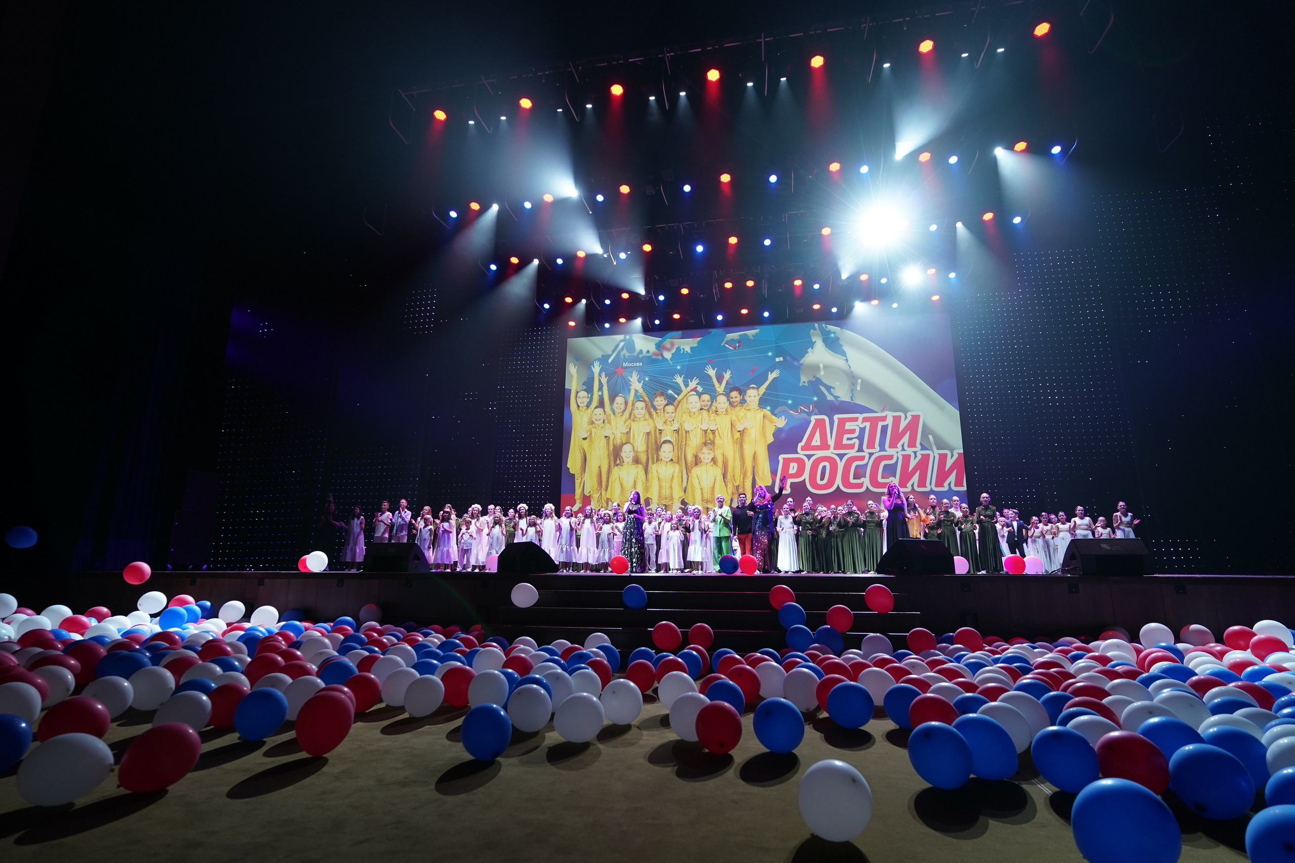 13 мая, г. Москва, Кремль. Золотое яблочко