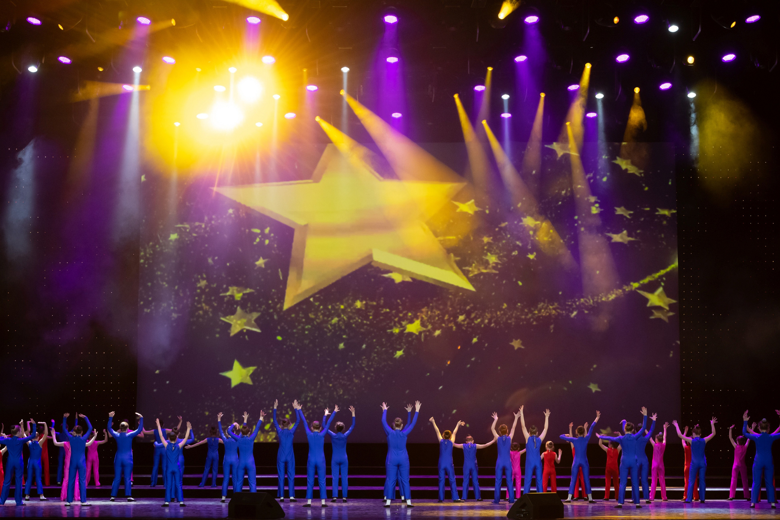 2 февраля, концерт Таланты России, Кремлевский Дворец. Золотое яблочко