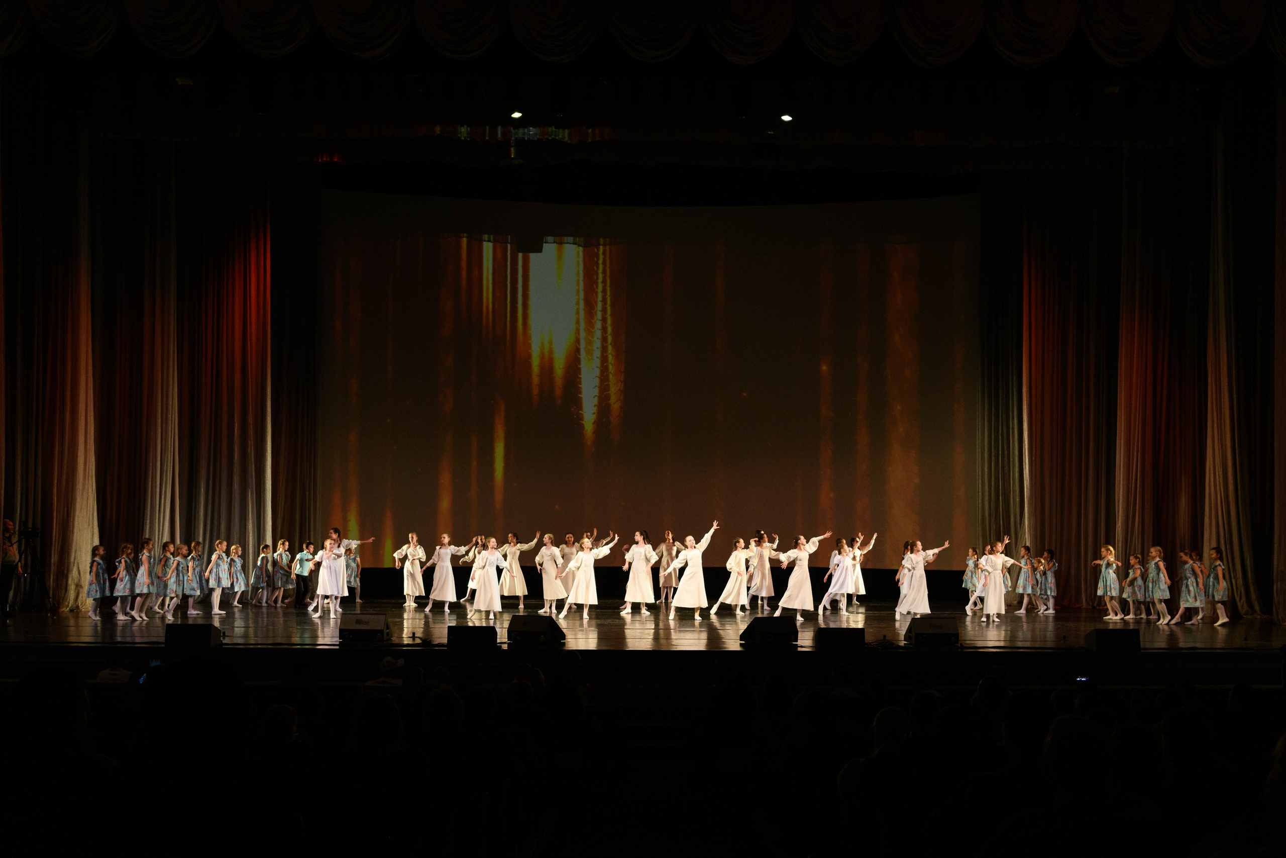 23 апреля, часть 2, БКЗ Октябрьский, г. Санкт-Петербург. Золотое яблочко