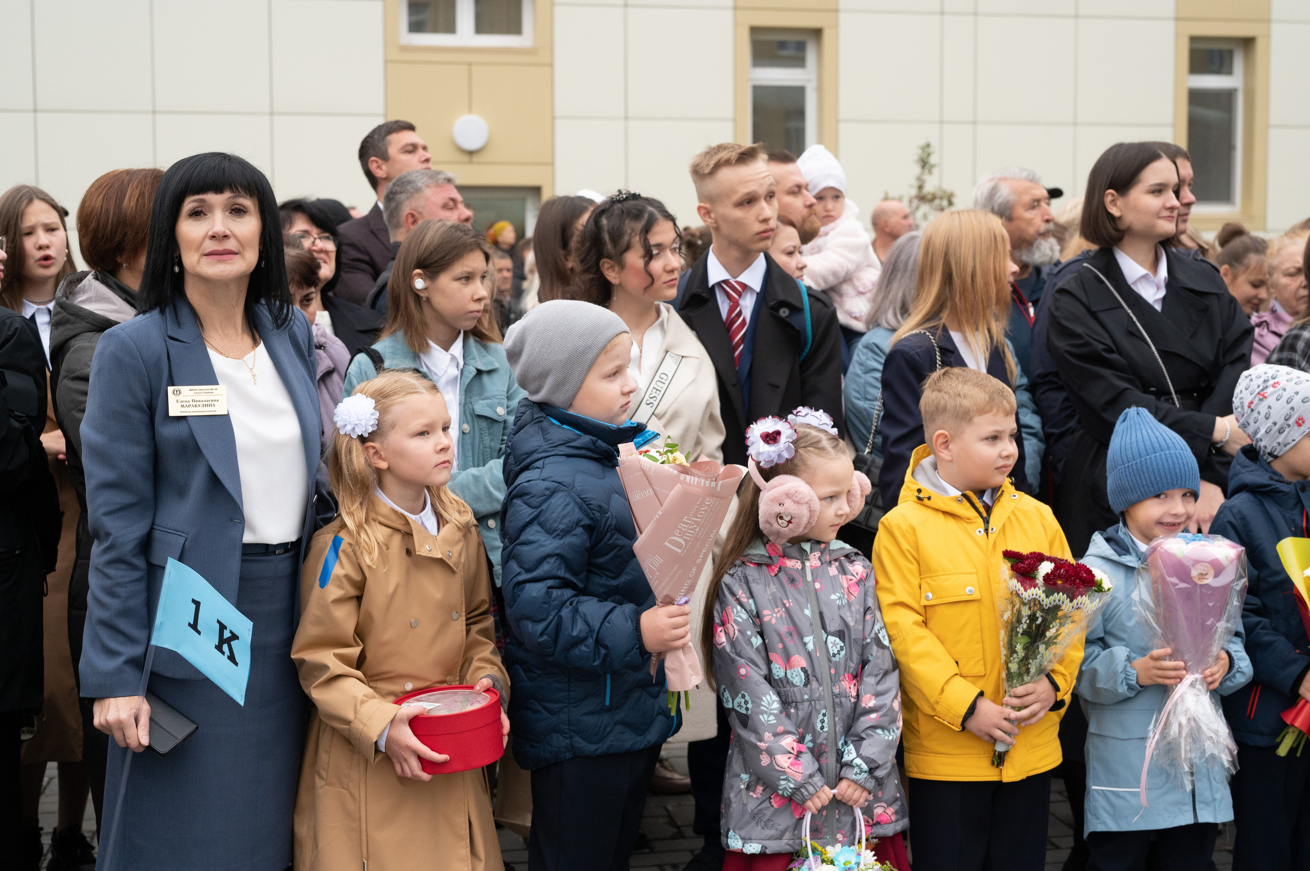 1 сентября 1 К 16 гимназия репортаж, линейка +в классе. Фотограф новорожденных, семейный детский в Тюмени Татьяна Морозова