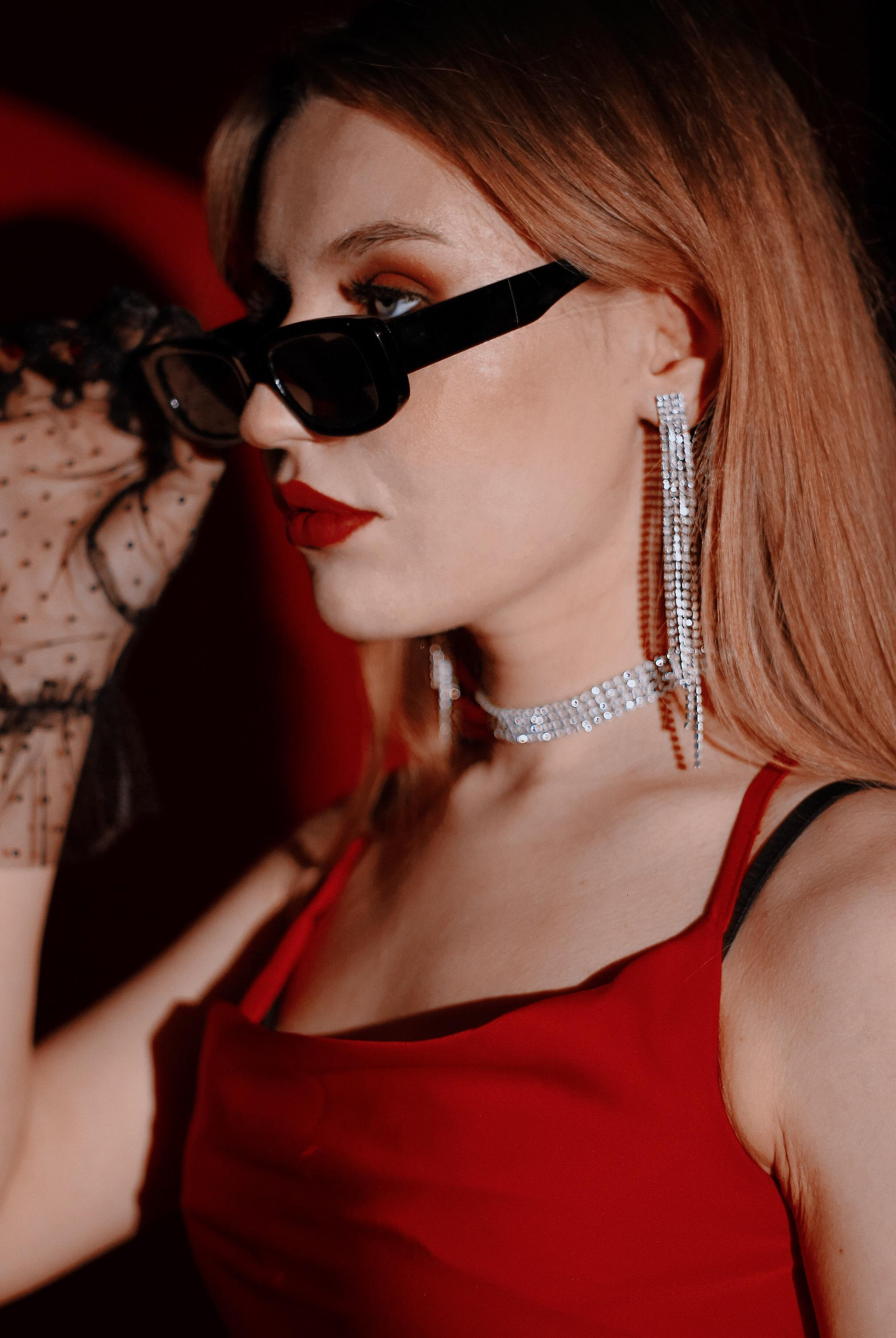 Съемка с красным латексом. Фотограф Киров — Глазов Арина Авакумова