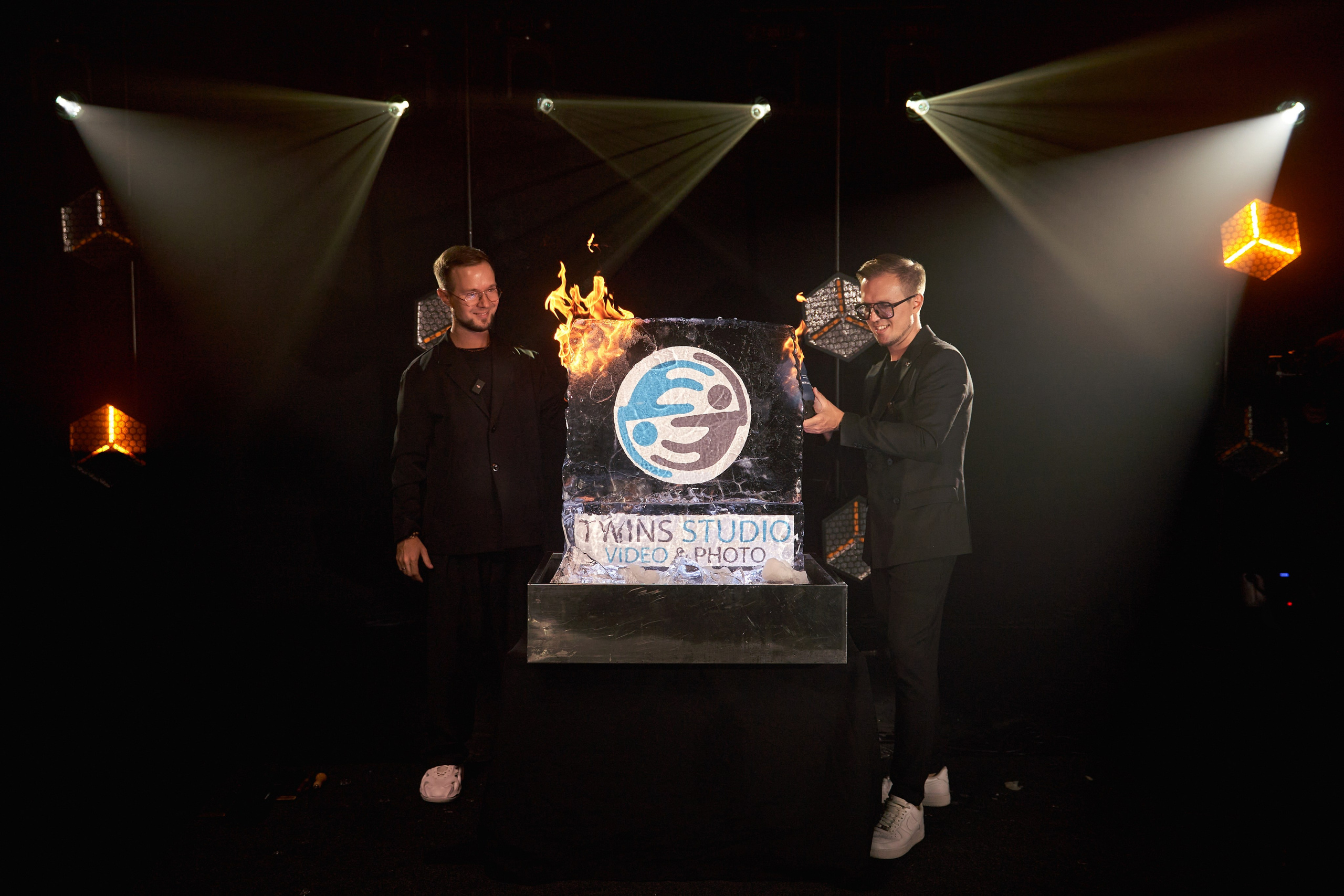 ТВИНС СТУДИО — лучшие фотографы и операторы Краснодара и России. ТВИНС СТУДИО — лучшие свадебные фотографы и видеографы в Краснодаре