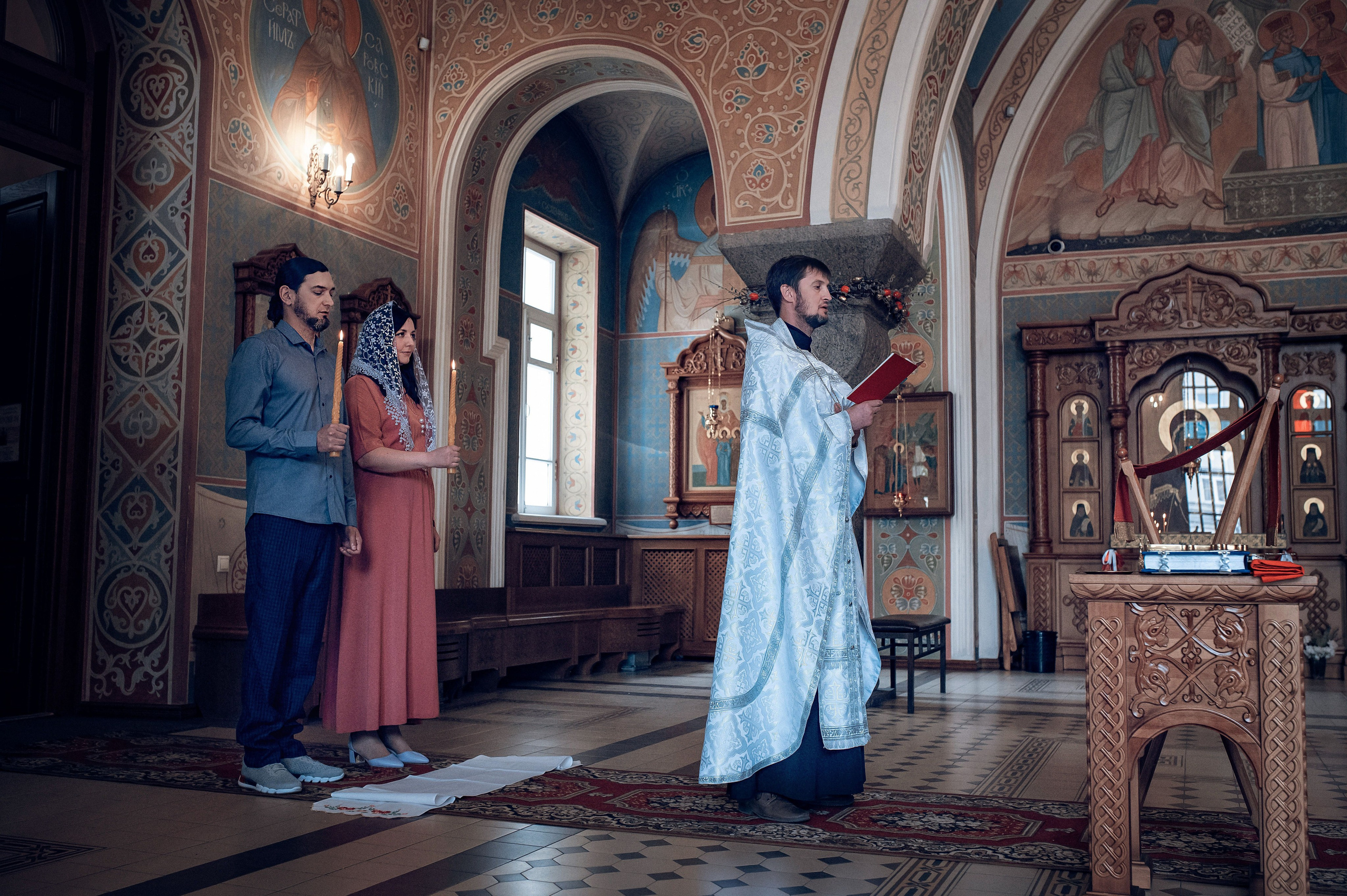 Съемка таинства венчания. Фотографы крещения/венчания  Красноярск Татьяна и Вячеслав Переваловы