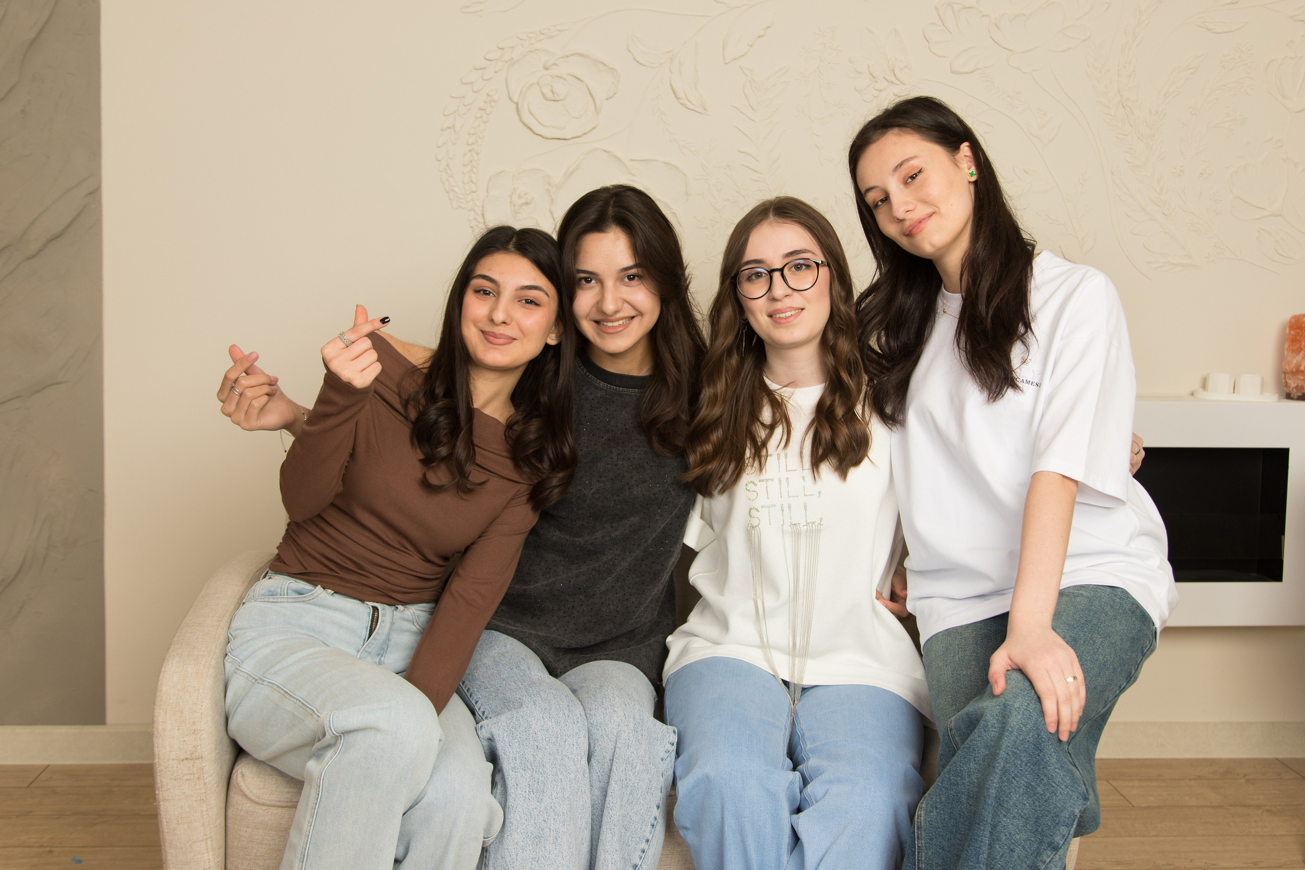 9  и 11 классы. Школьный фотограф в г. Нальчик Галимат Абитова