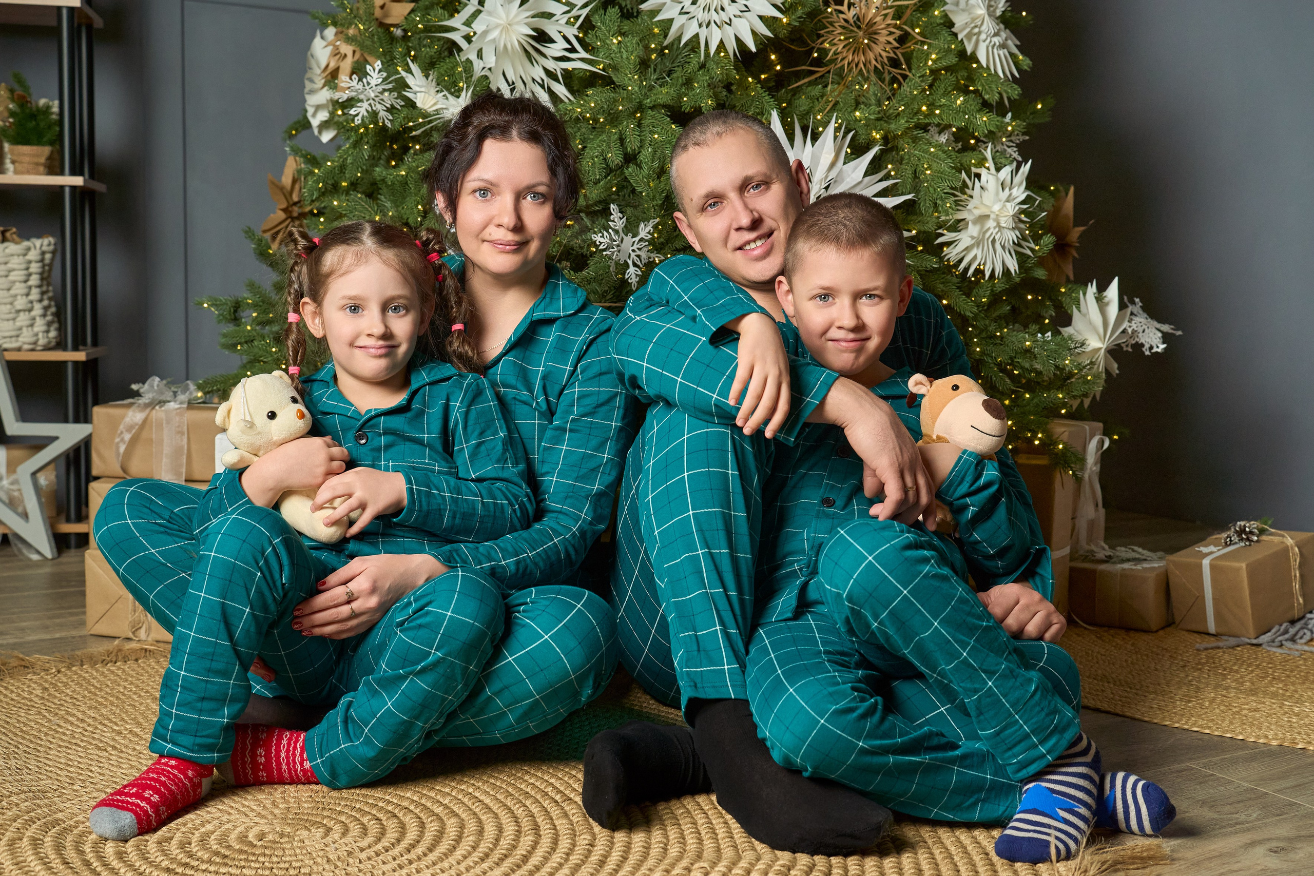 Новогодние студийные. Репортажный и портретный фотограф в Томске Ларионов Артём