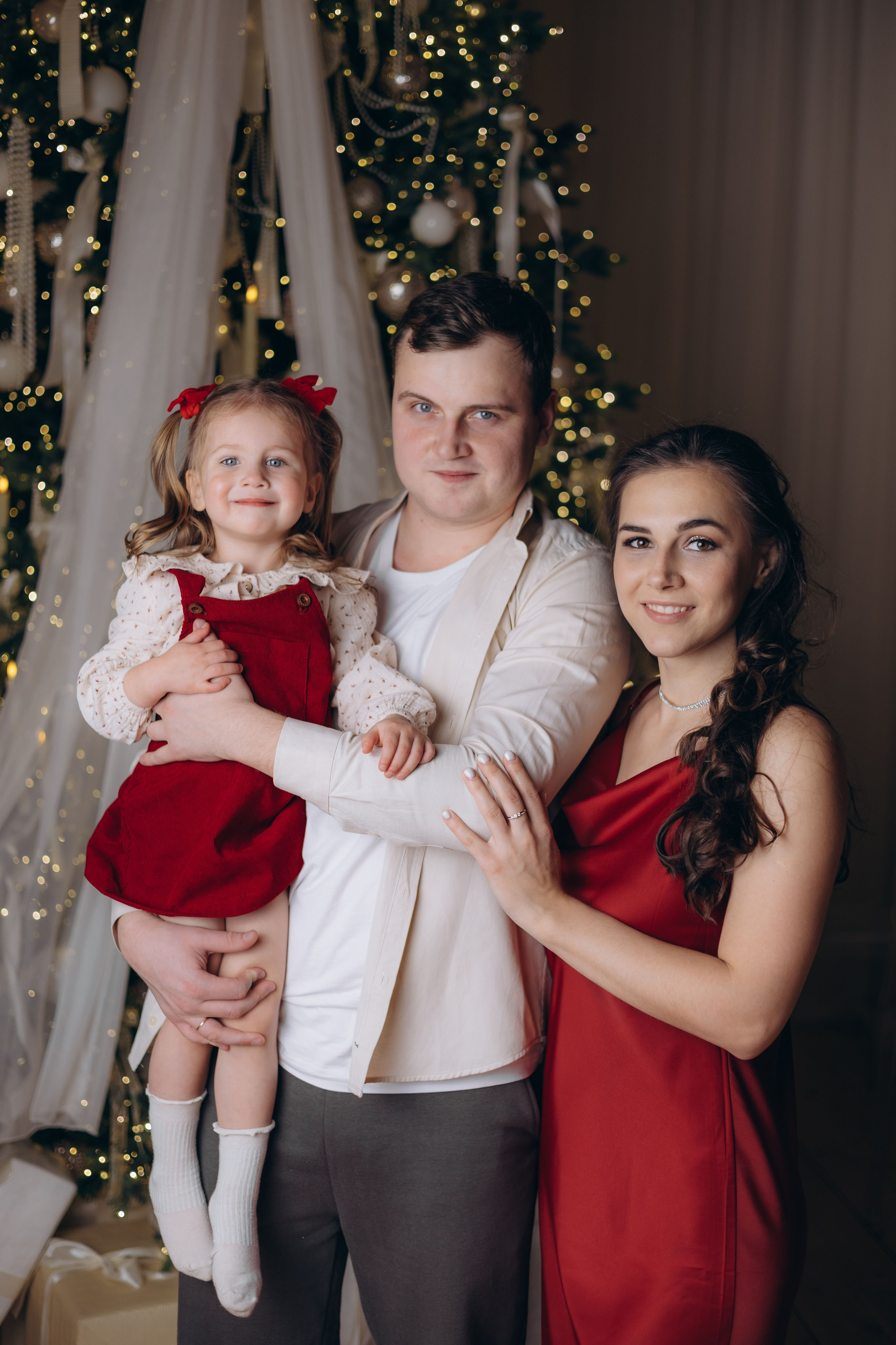 Ирина, Вадим и Милана. Свадебный и семейный фотограф в Новосибирске Дарья Кель