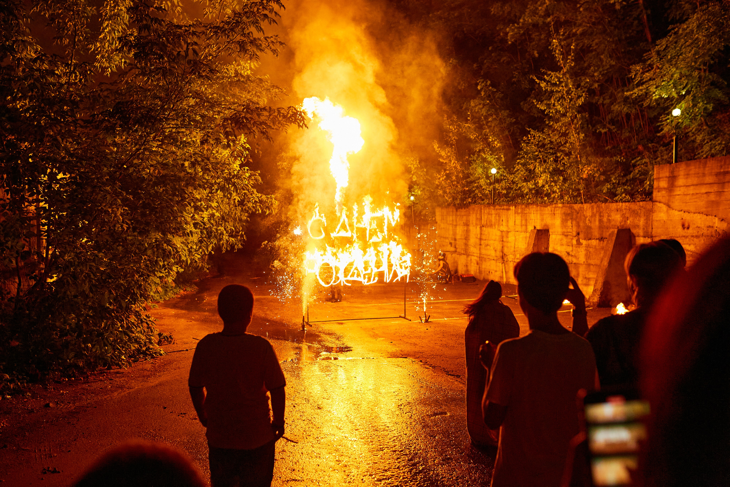 Детский День рождения с салютом, фокусником и тиктокерами, конечно же. Кокорин Евгений Фотограф