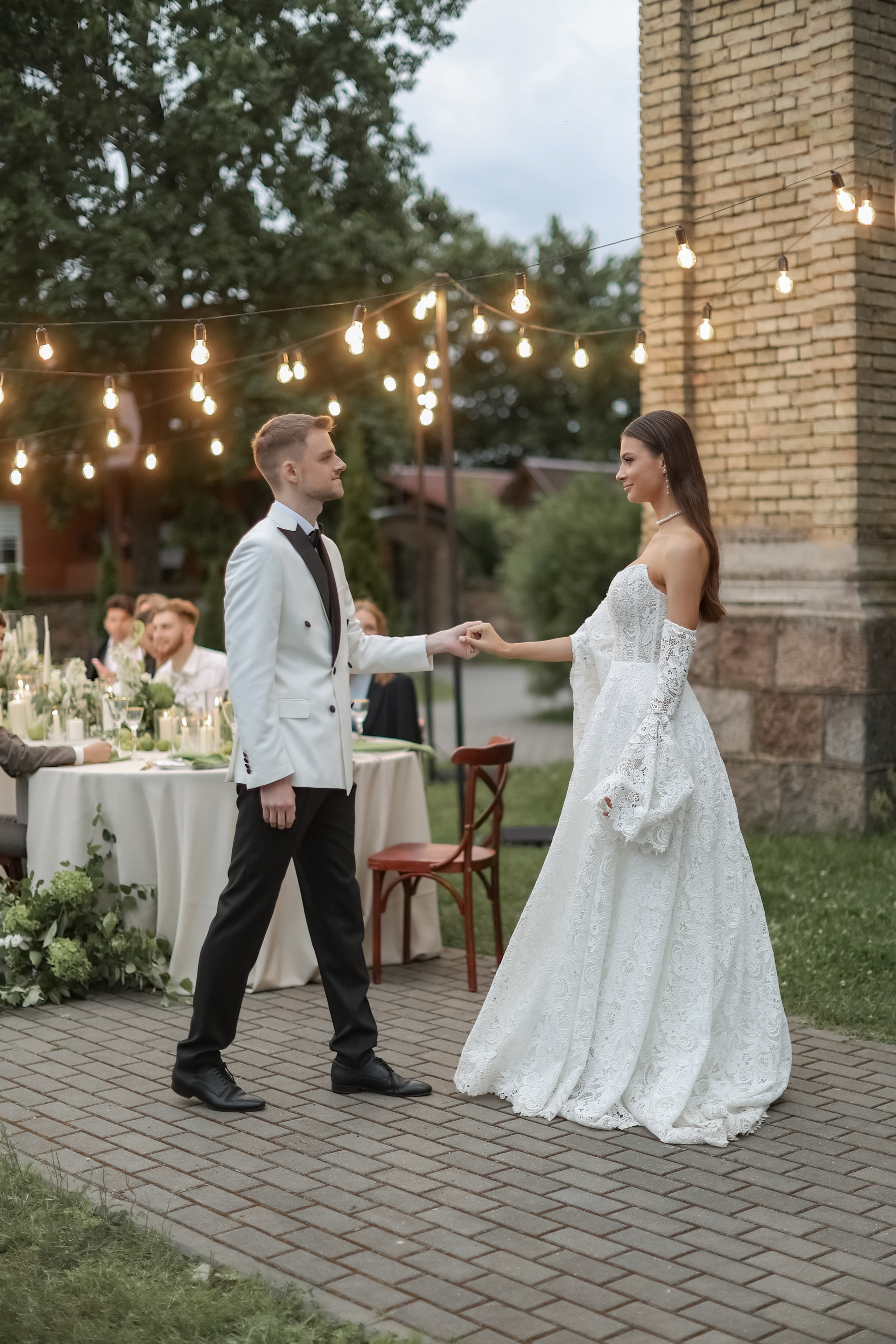 Кирилл и Виктория. Свадебные фотограф и видеограф в Минске Голдосовы Марина и Вадим