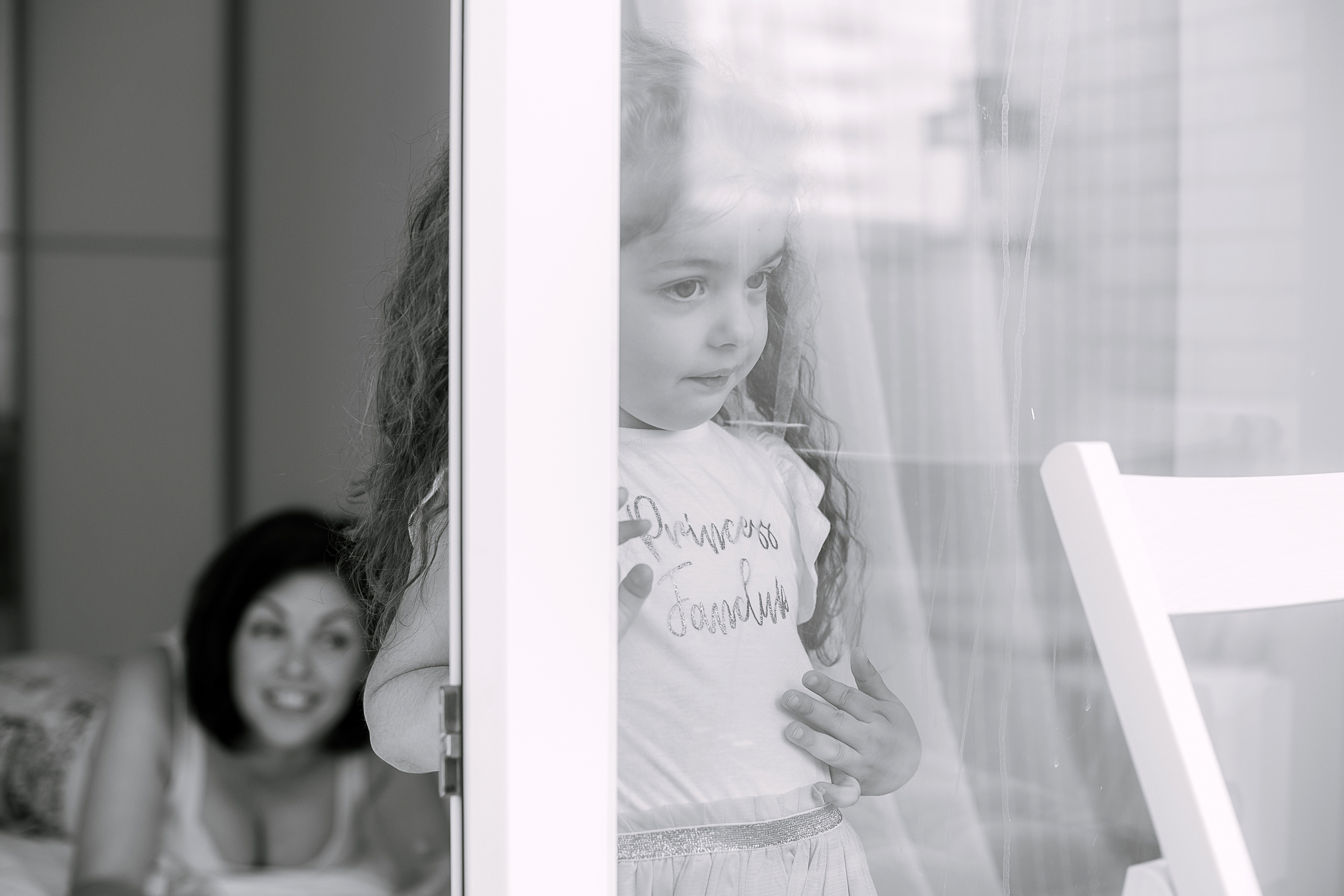 Семейная фотосессия в фотостудии и на природе в Твери. Свадебный и семейный фотограф в Твери и Тверской области