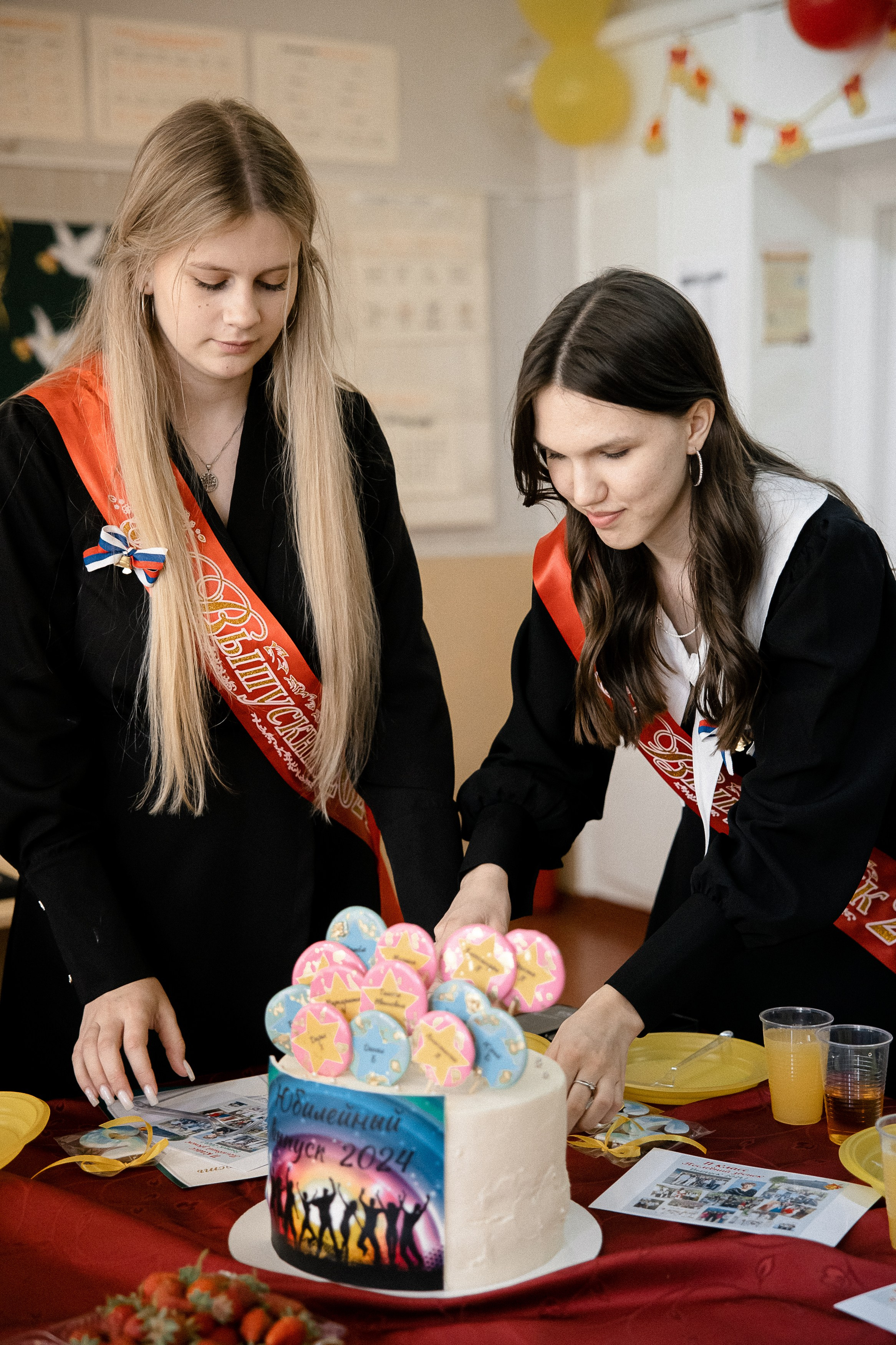 Последний звонок — линейка. Свадебный фотограф Роман Еремеев