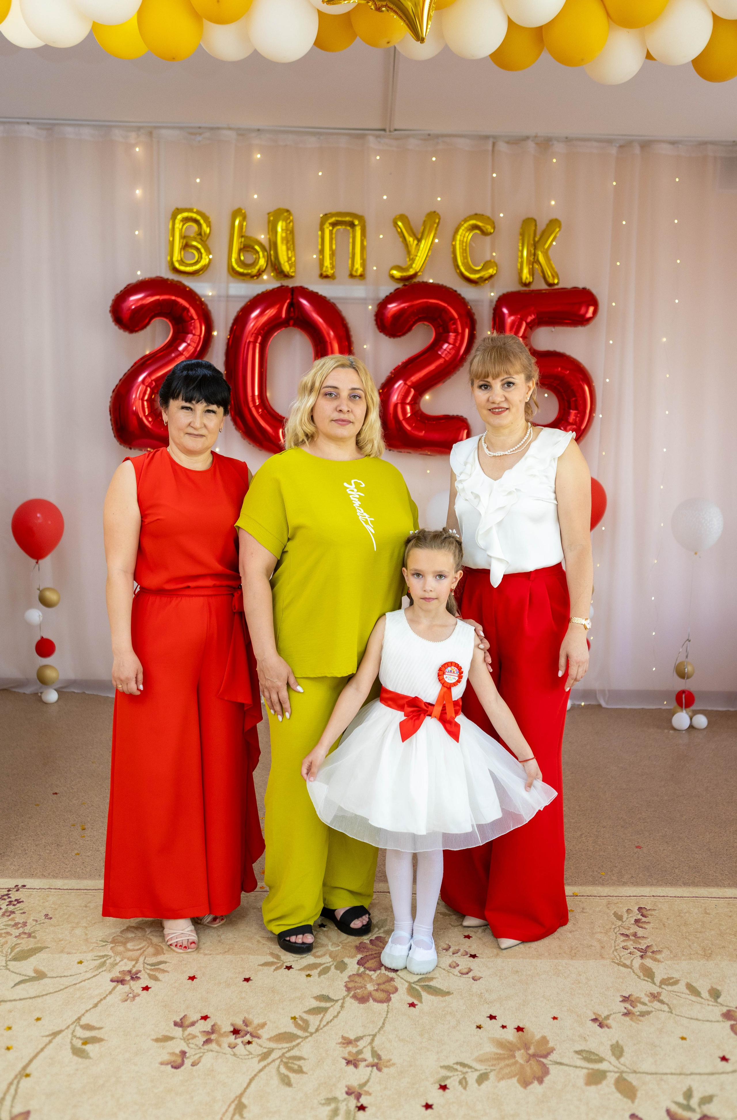 Выпускной в детскому саду 2025 год. Свадебный и предметный фотограф Ренат Каламперов