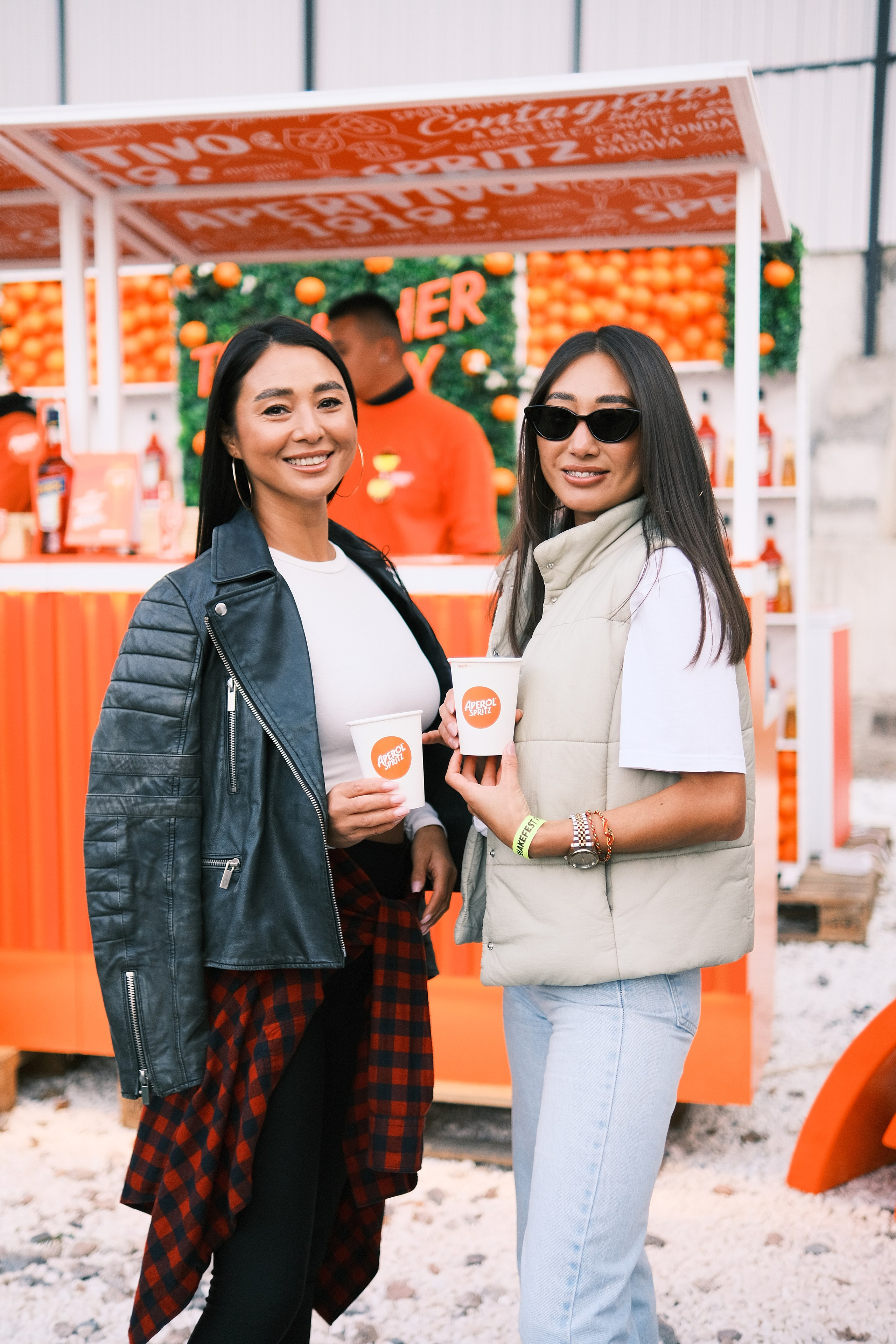 Портреты. Портреты и репортажные съемки с душой: ваш уникальный момент в объективе Руфата, профессионального фотографа Алматы