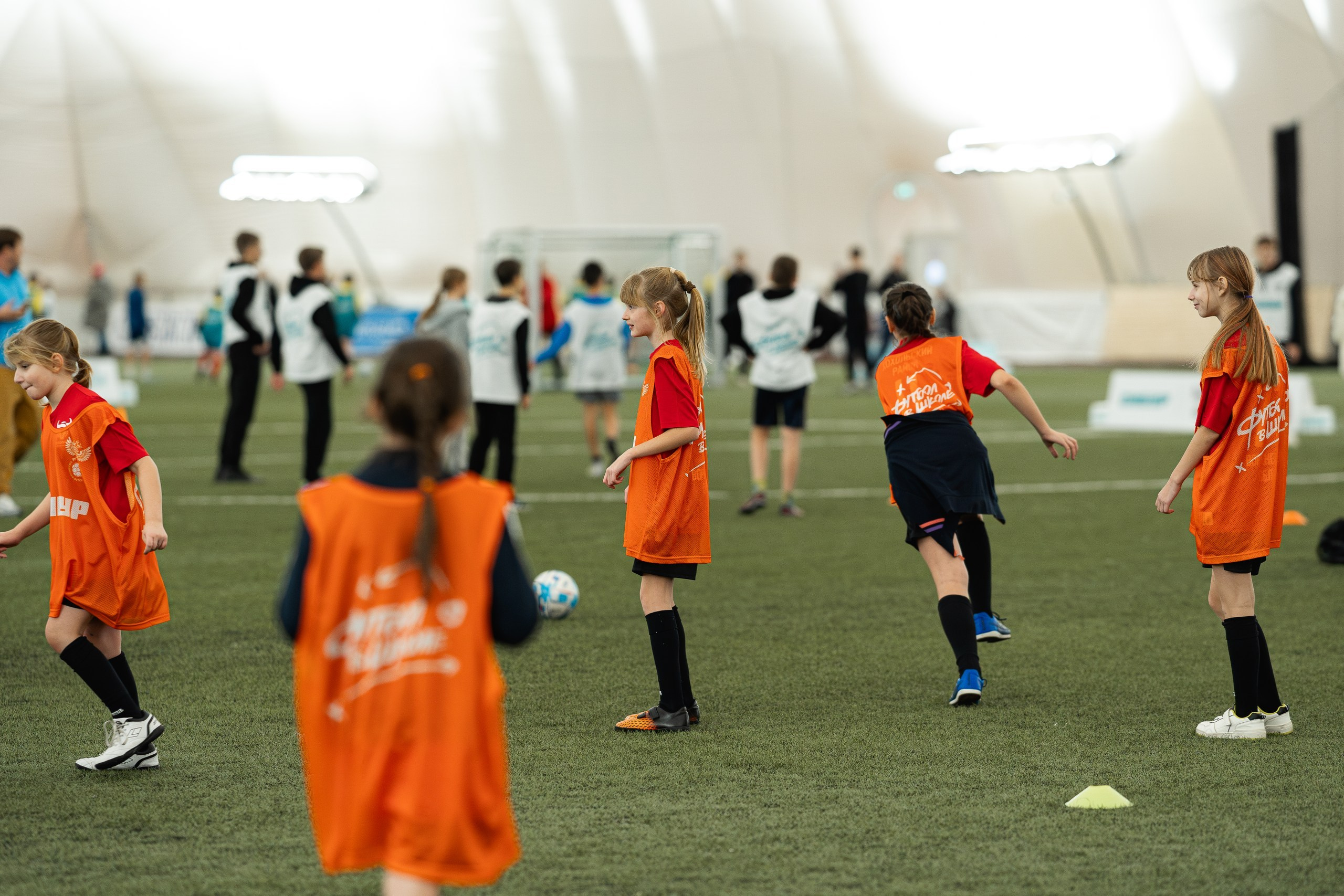 Фестиваль «СИБУР. Урок футбола» в рамках проекта Российского футбольного союза «Футбол в школе». Портретный и репортажный фотограф в Воронеже: Анастасия Пузикова