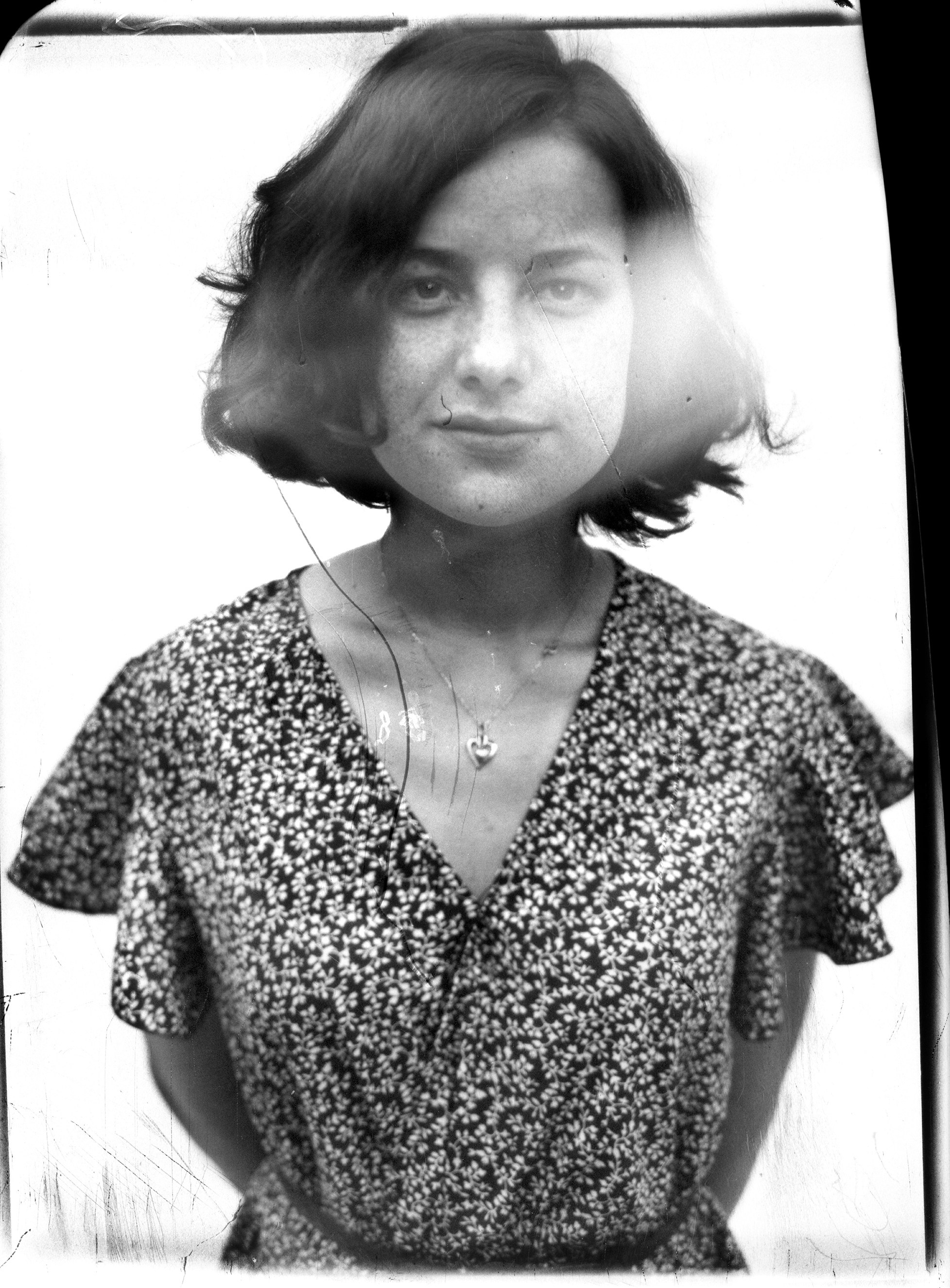 Классическая портретная выездная фотосессия (полевое исследование). Один человек один кадр. Летняя Школа. Дубна. Портретный и художественный фотограф в Москве Пётр Корень
