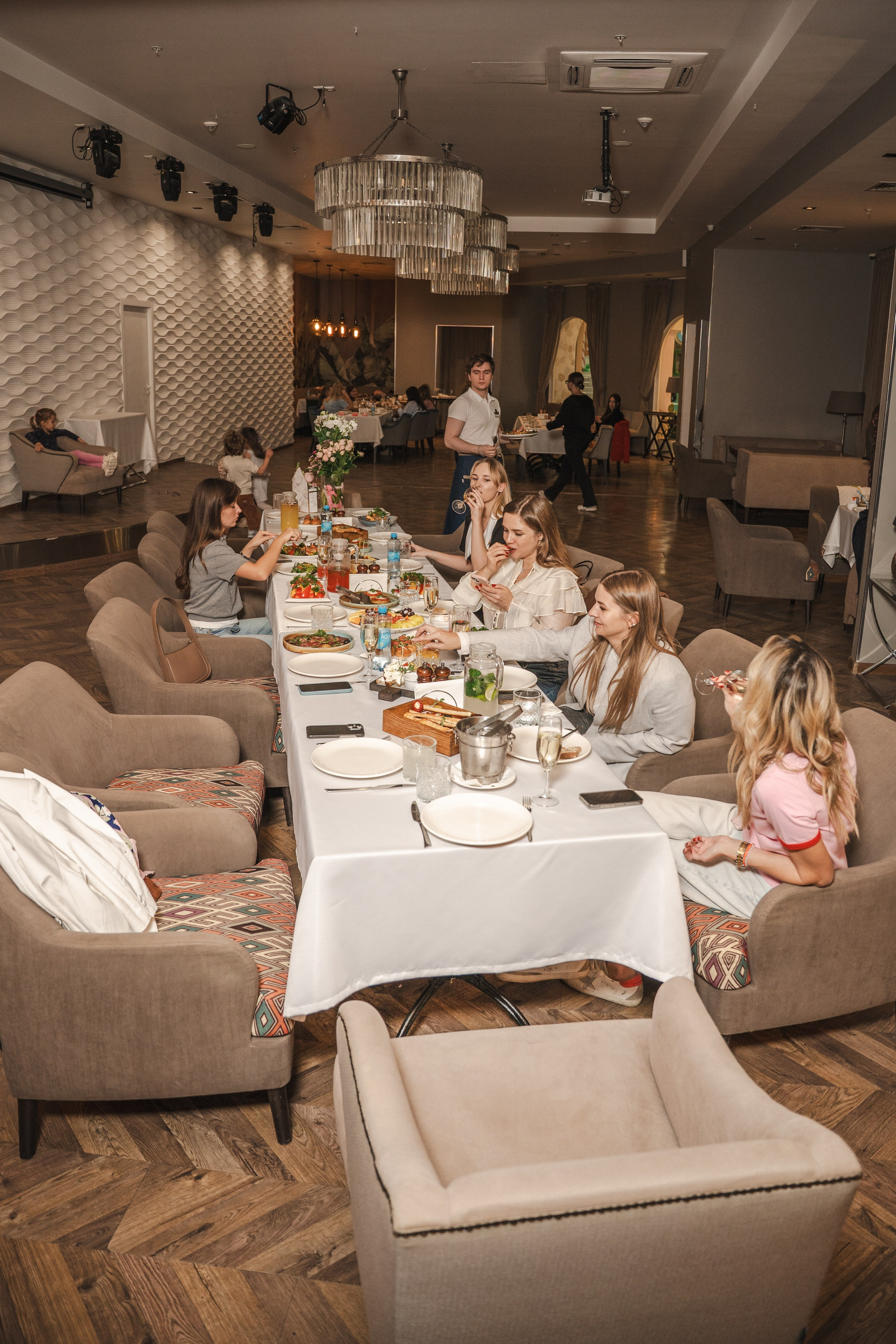 День рождения Есении. Главная