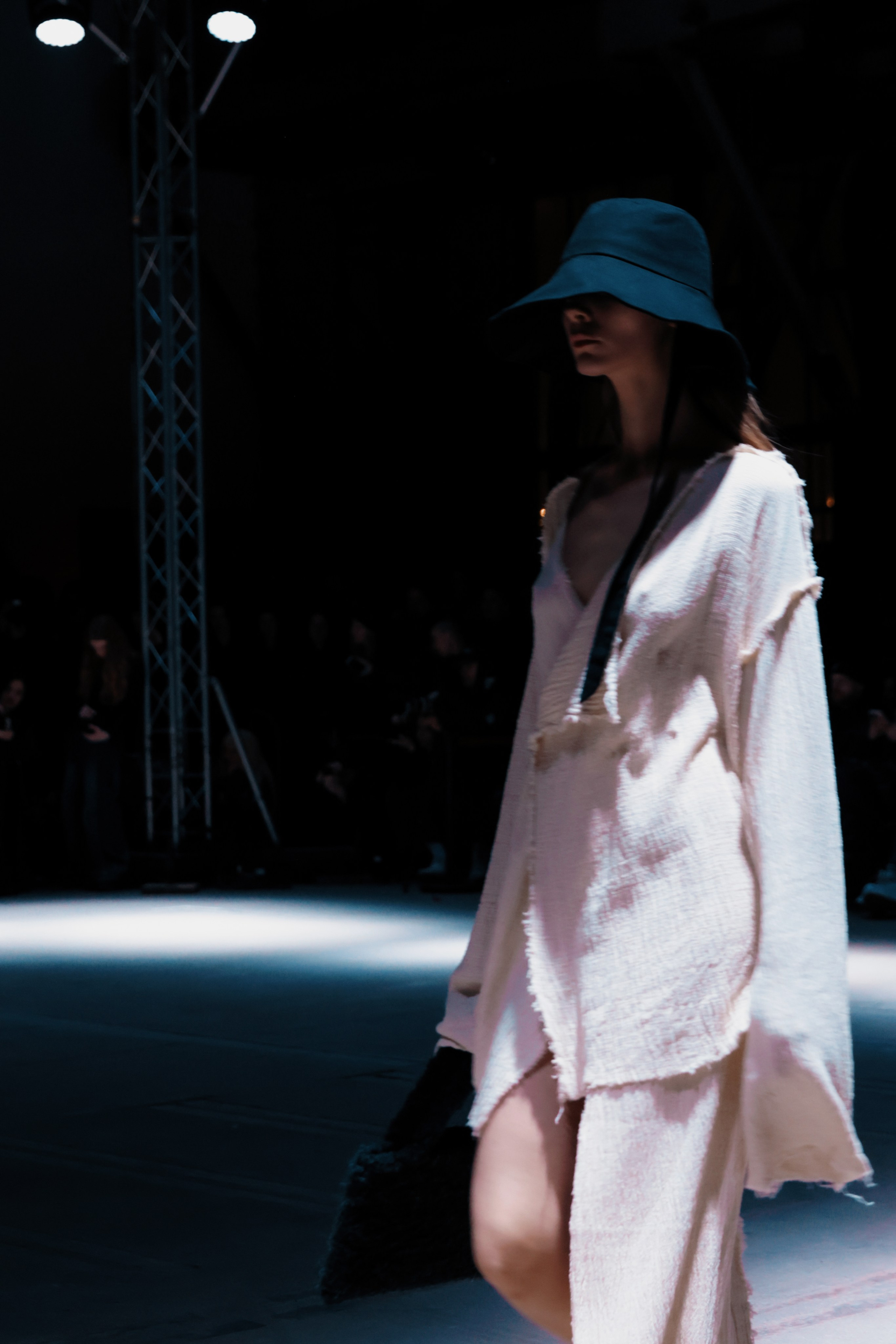 AUXI HAOS`25. Fashion Фотограф в СПб Yana Kochkina