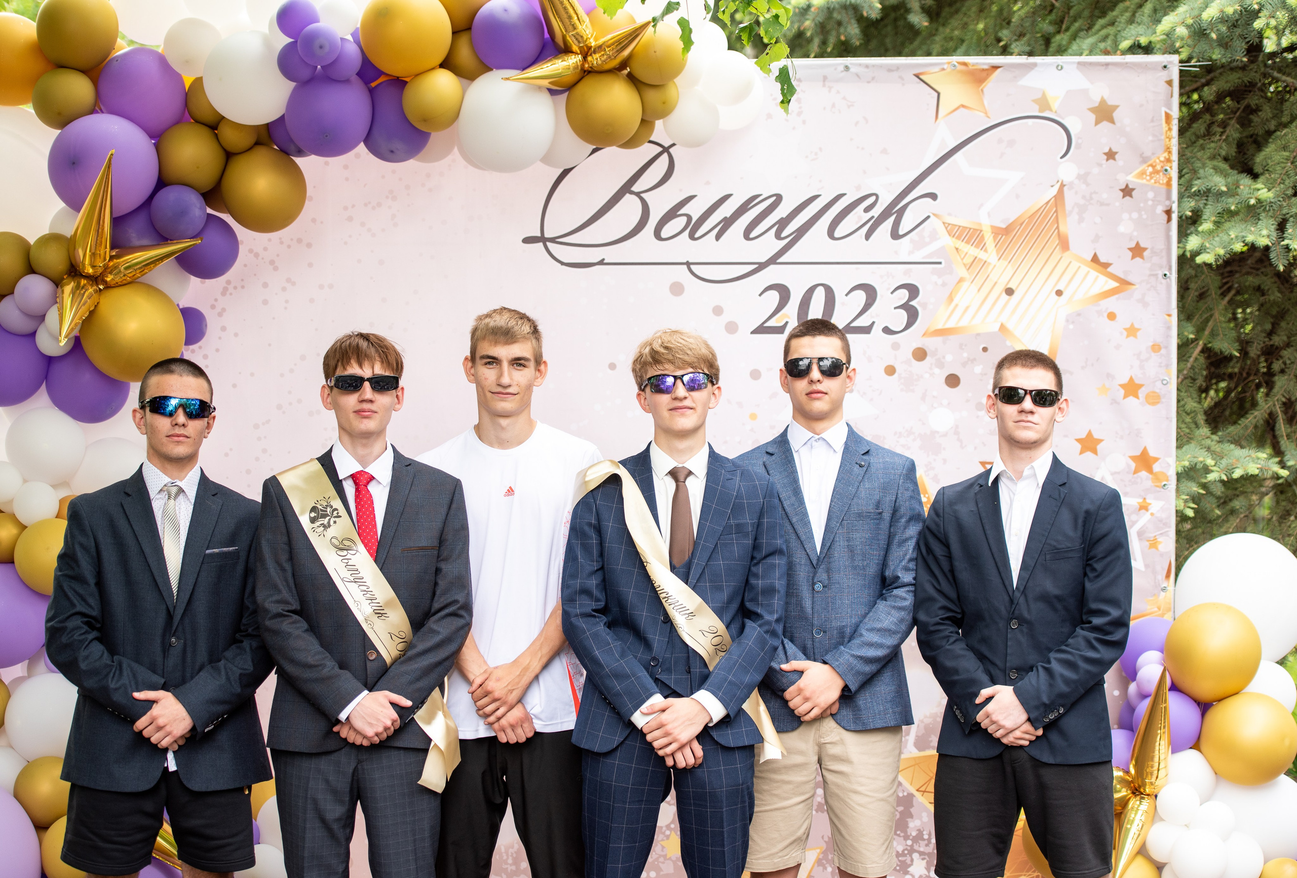 Выпускные школ. Свадебный и репортажный фотограф