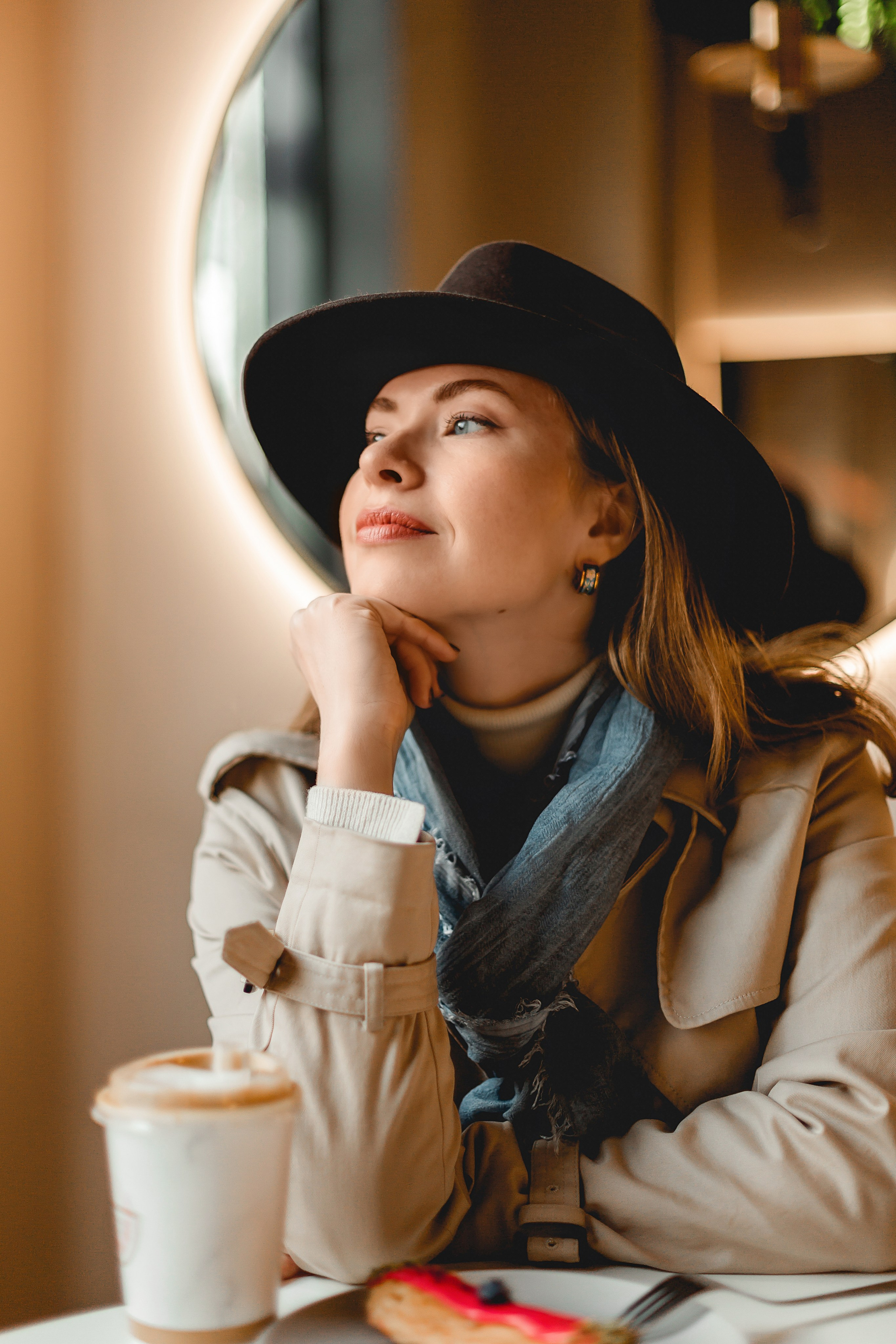 Прогулка по городу. Деловая и Бизнес съемка в  Москве Инесса Грушко