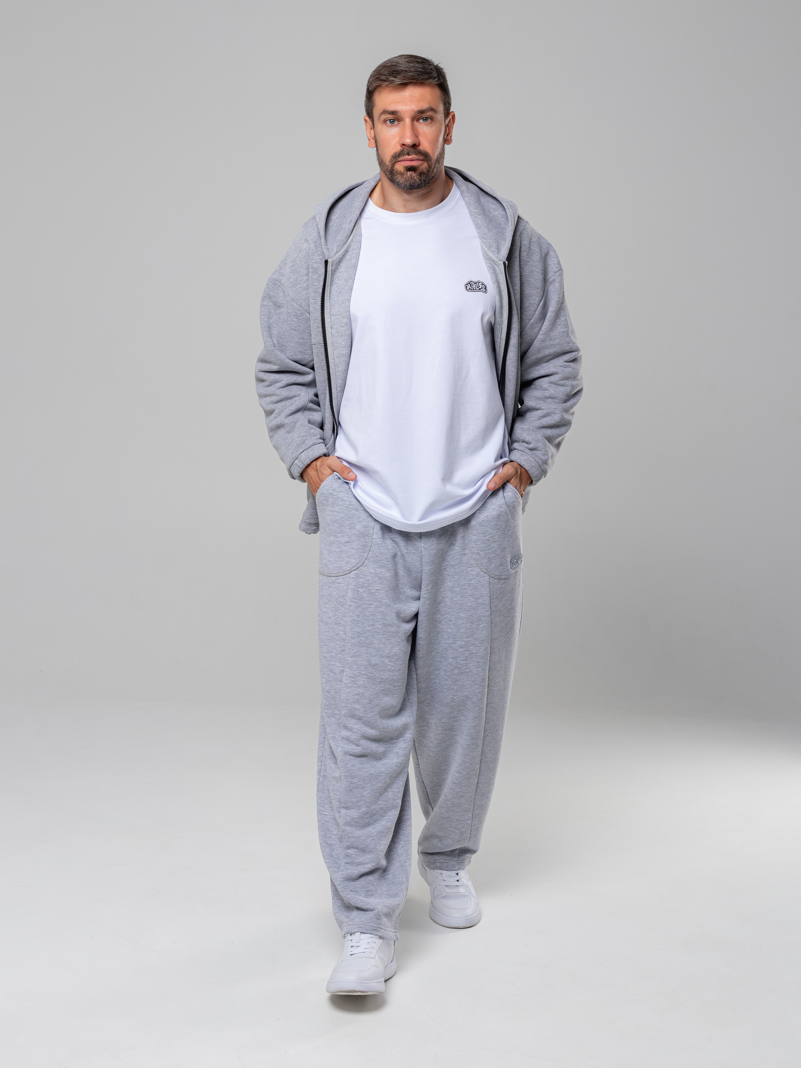 Худи и штаны. Фотограф в Краснодаре Арина Кудряшова