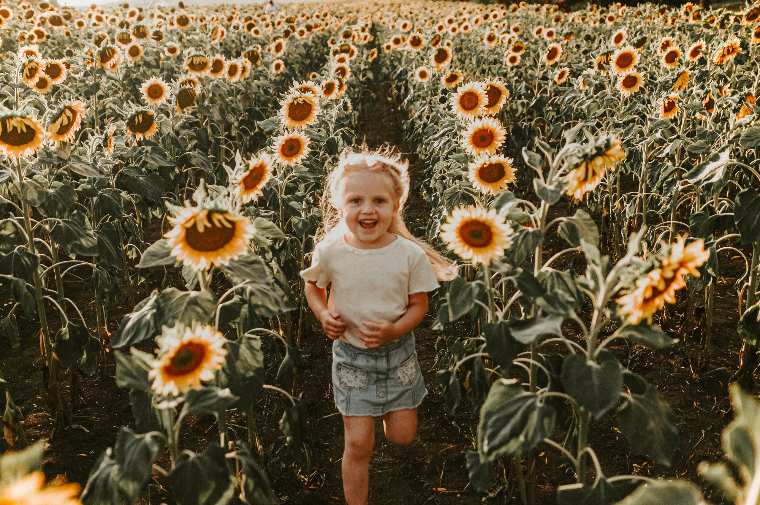 ПОД СОЛНЦЕМ. Фотограф Настя Конник | Пятигорск | Эльбрус | Домбай | Архыз