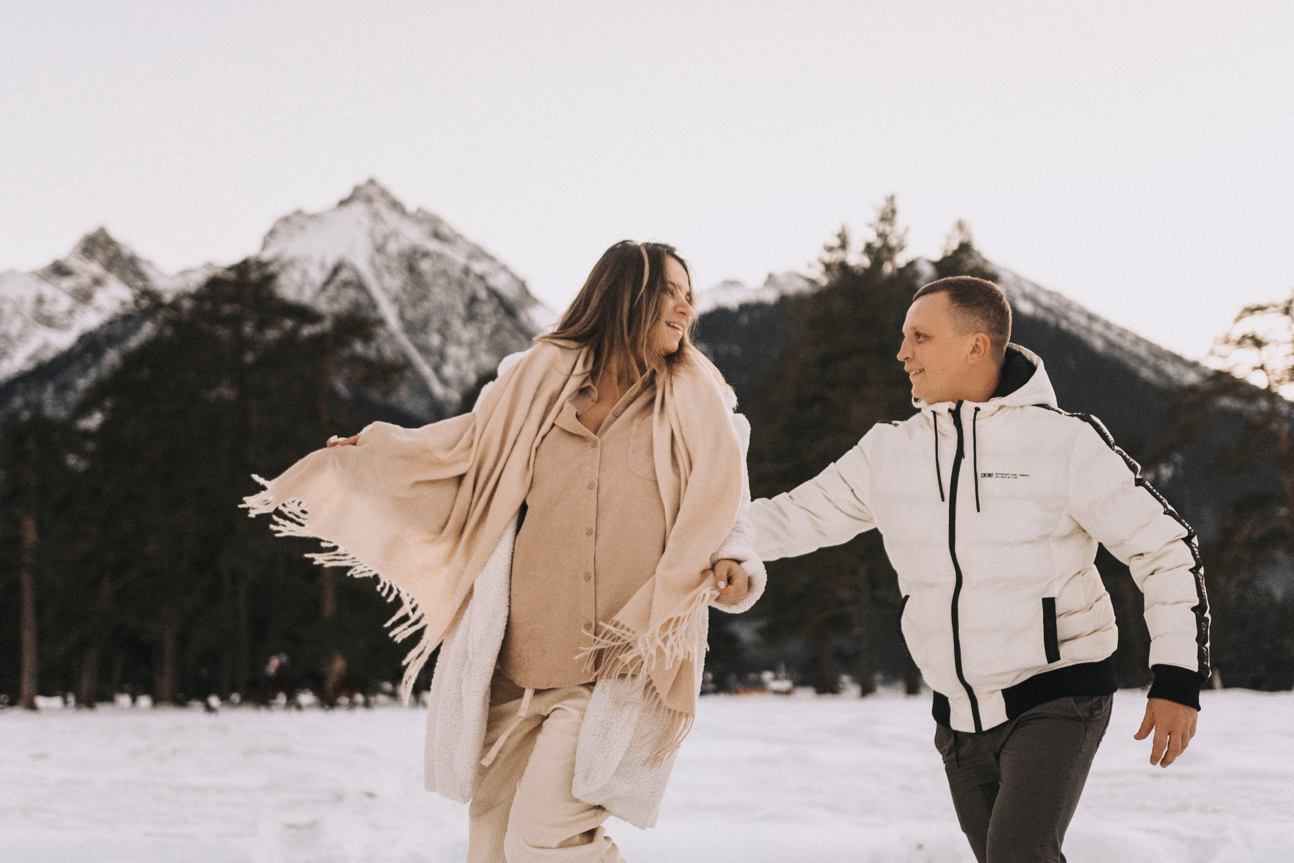 ПОЦЕЛУЙ ДЕКАБРЯ. Фотограф Настя Конник | Пятигорск | Эльбрус | Домбай | Архыз