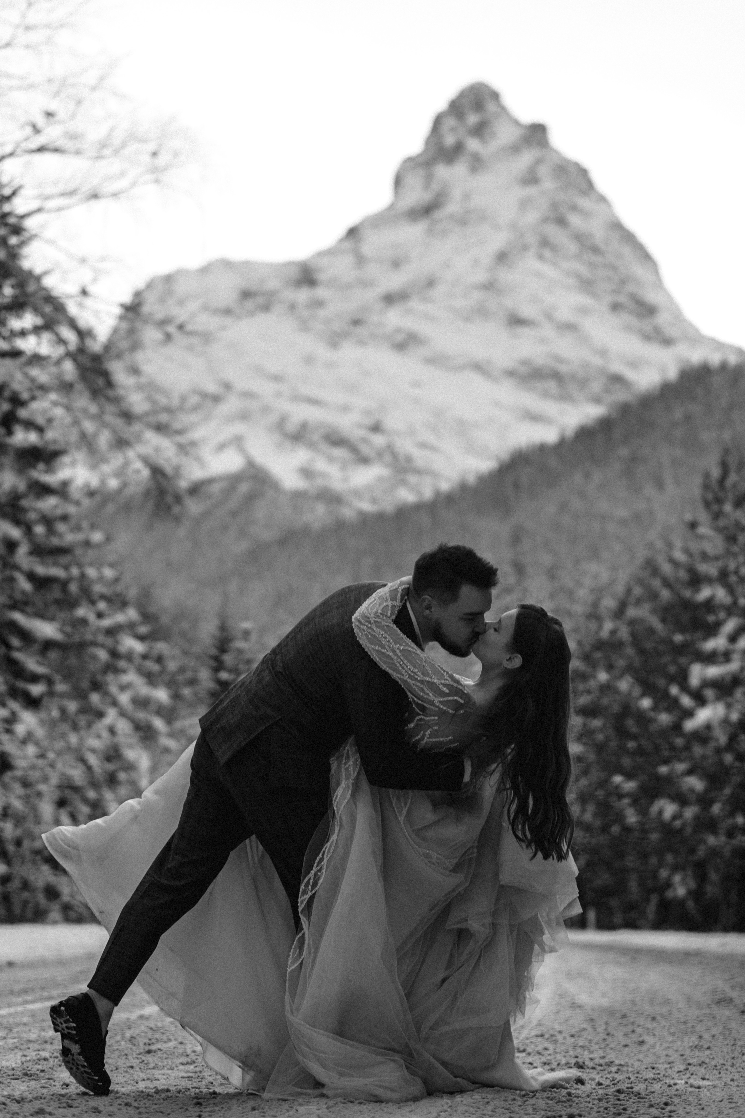 СвадебныйСвадебный фотограф Домбай Архыз Эльбрус Пятигорск кмв Свадьба в горах Фотосессии