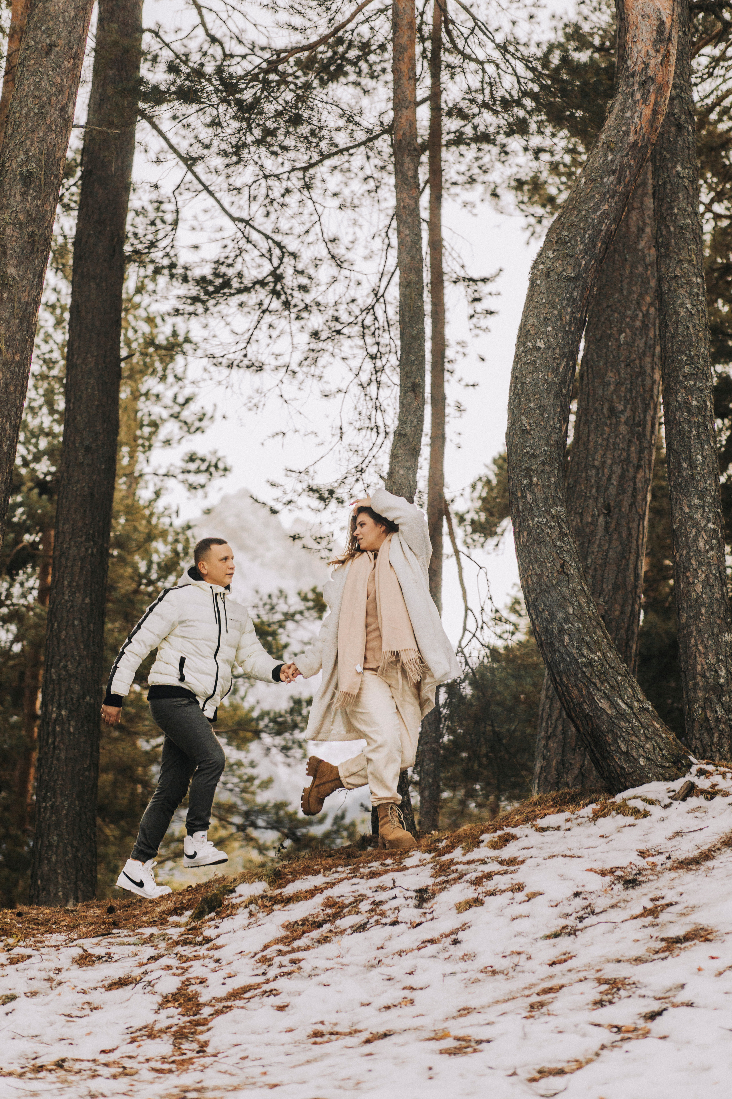 ПОЦЕЛУЙ ДЕКАБРЯ. Фотограф Настя Конник | Пятигорск | Эльбрус | Домбай | Архыз