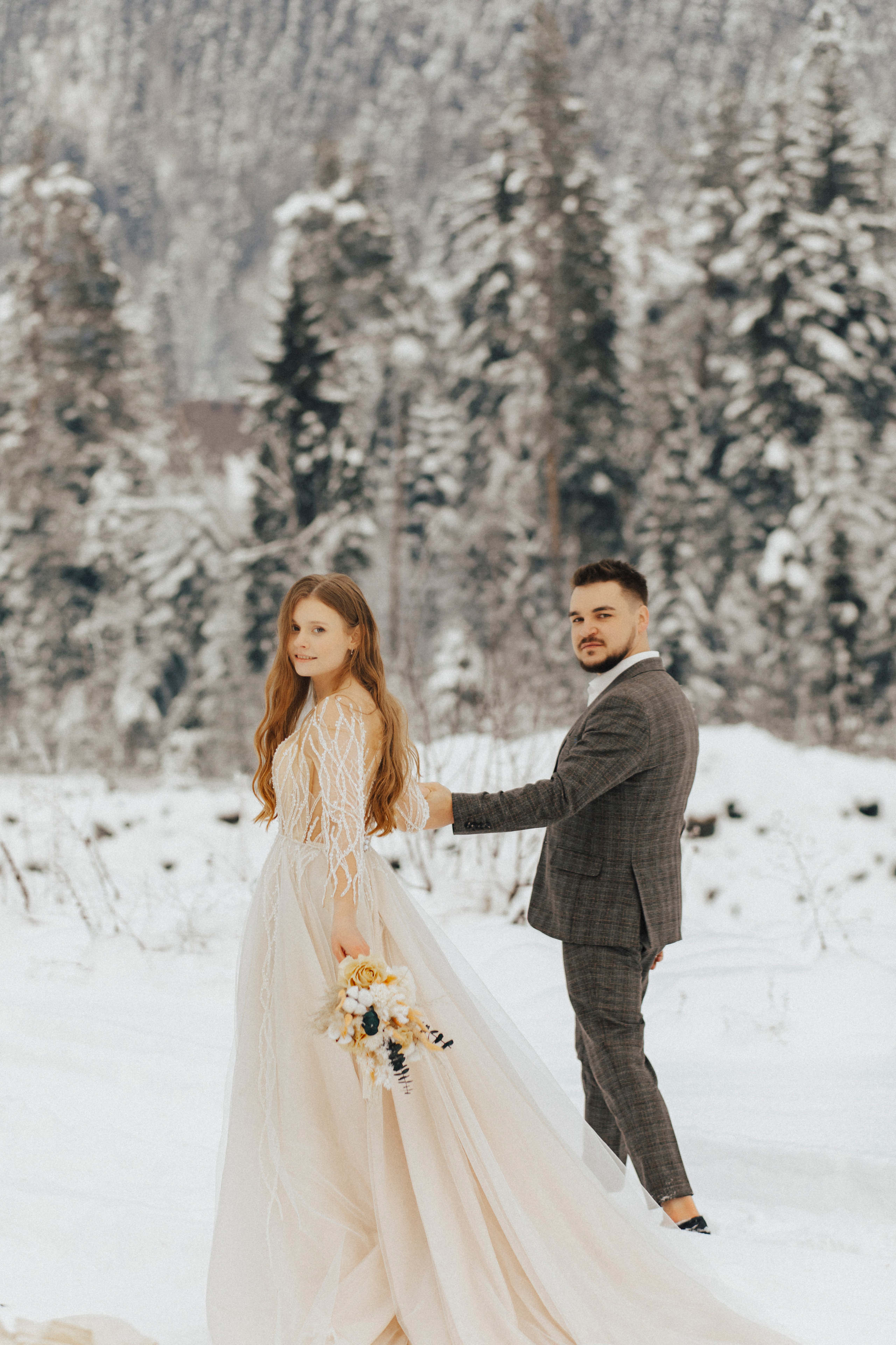 Свадебный  фотограф Домбай Архыз Эльбрус Пятигорск кмв Гудаури Свадьба в горах Фотосессии