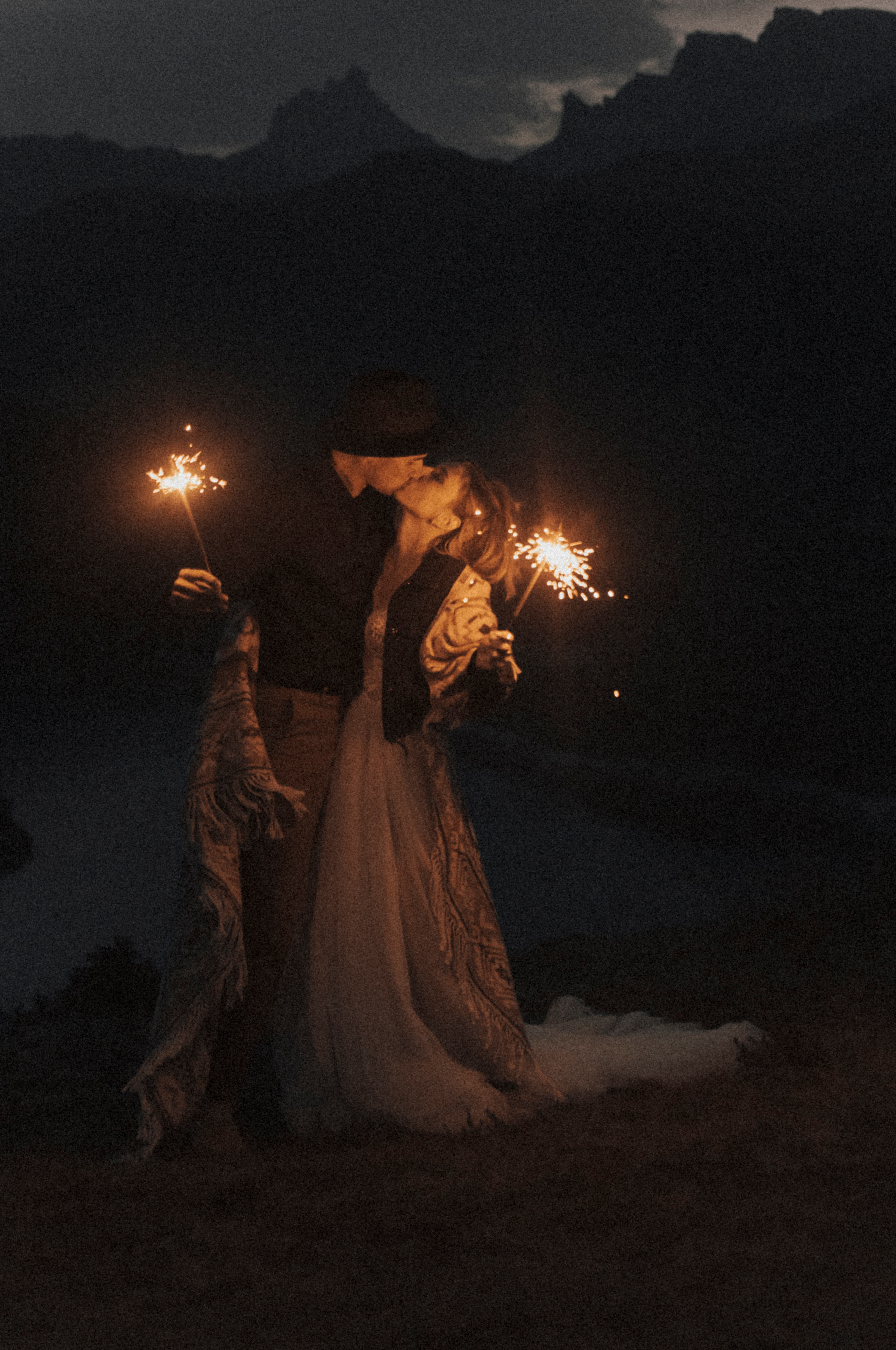 СБЕЖАВШИЕ АВАНТЮРИСТЫ. Фотограф Настя Конник | Пятигорск | Эльбрус | Домбай | Архыз