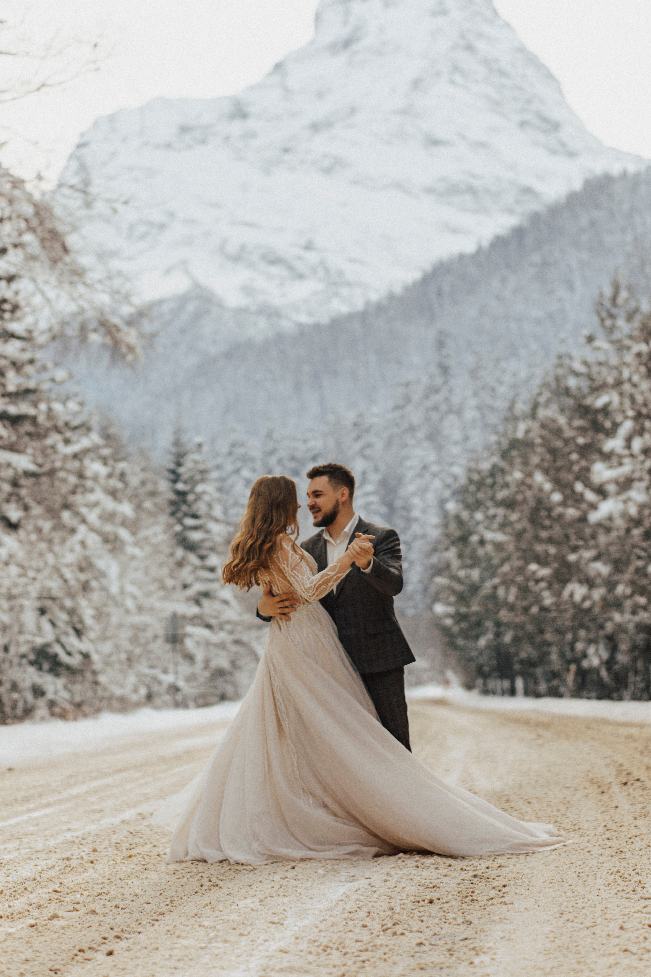Свадебный фотограф Домбай Архыз Эльбрус Пятигорск кмв Гудаури Свадьба в горах Фотосессии