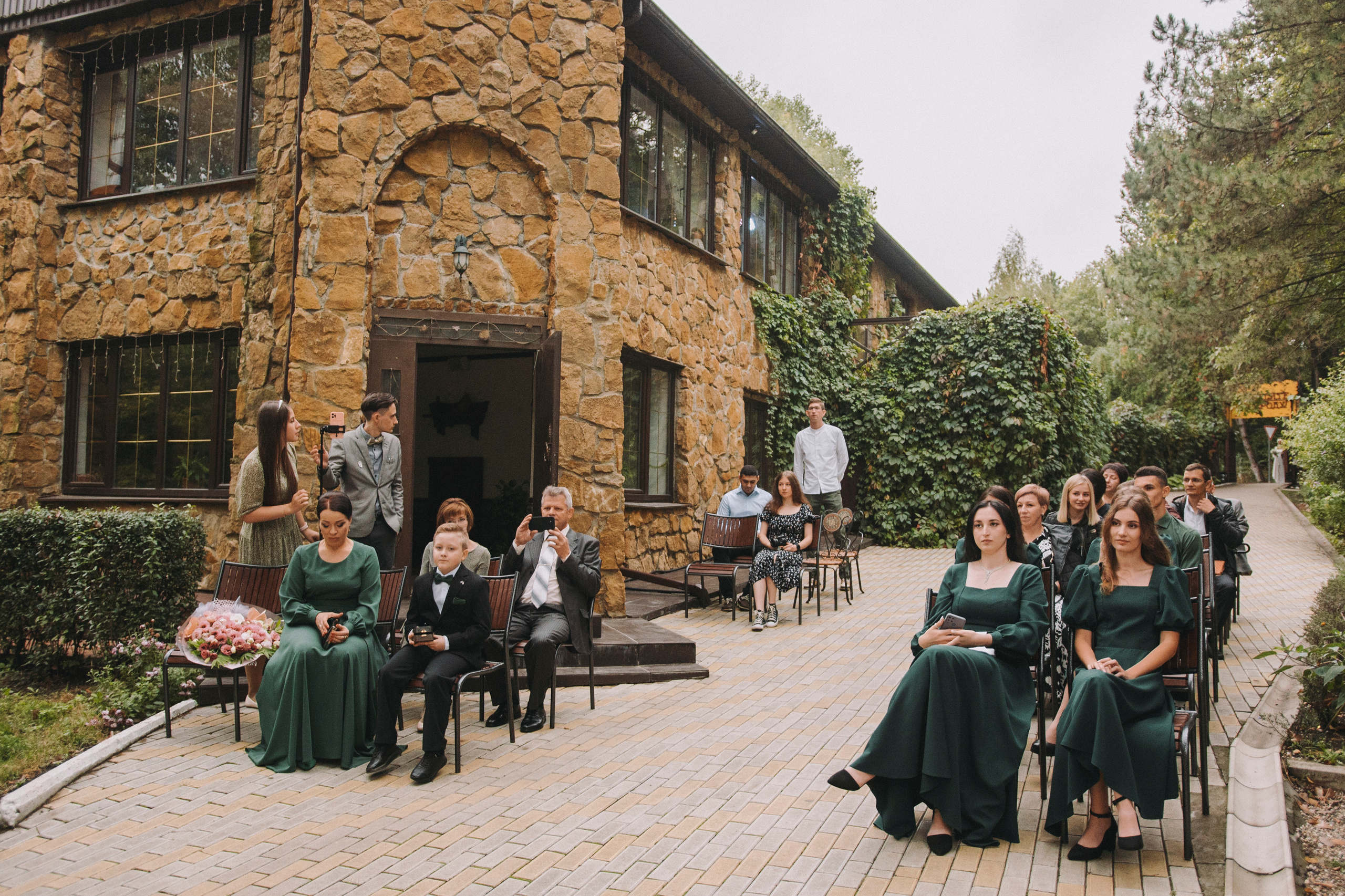 Свадебный ведущий фотограф декоратор кмв пятигорск шато банкетный зал