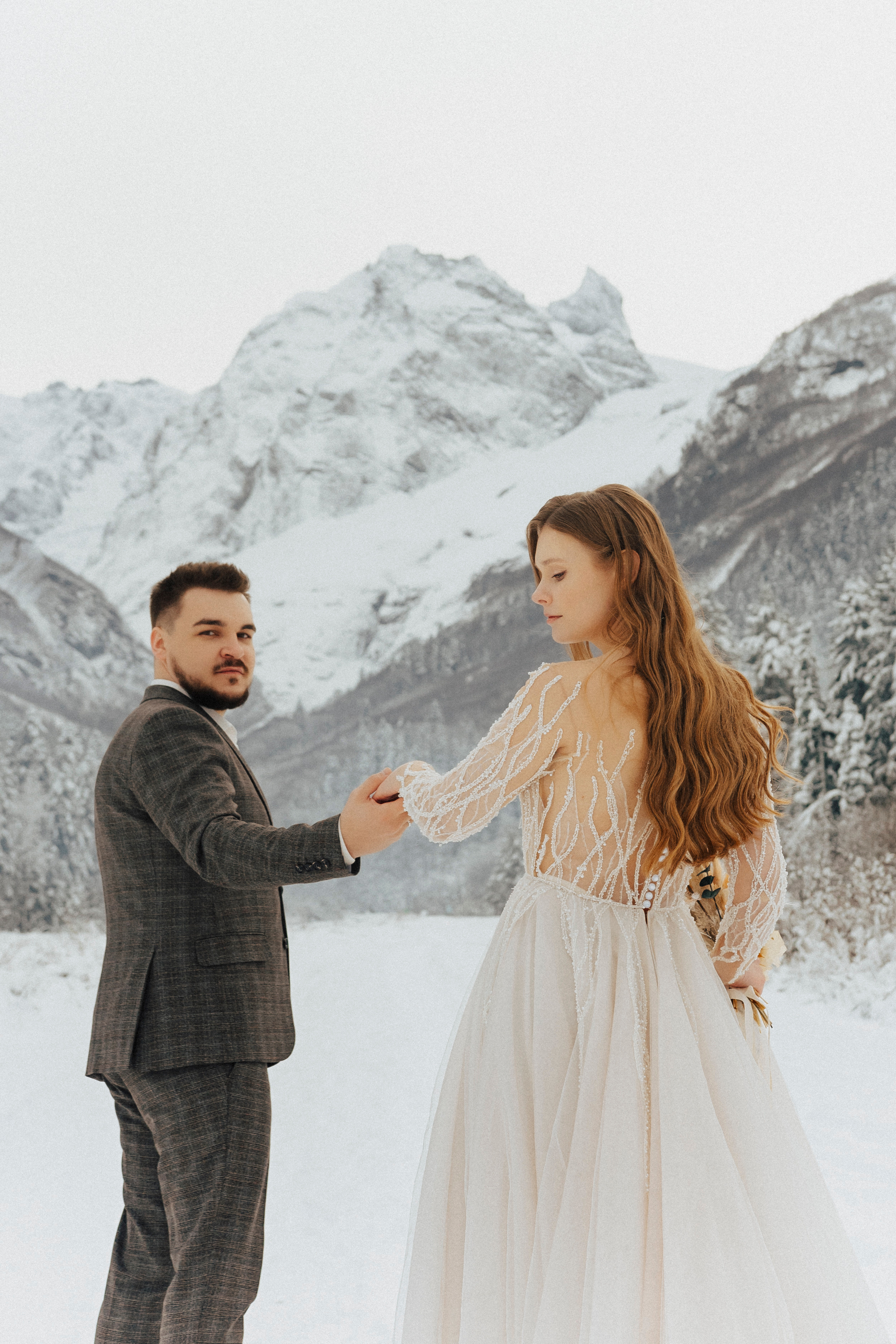 Свадебный  фотограф Домбай Архыз Эльбрус Пятигорск кмв Гудаури Свадьба в горах Фотосессии