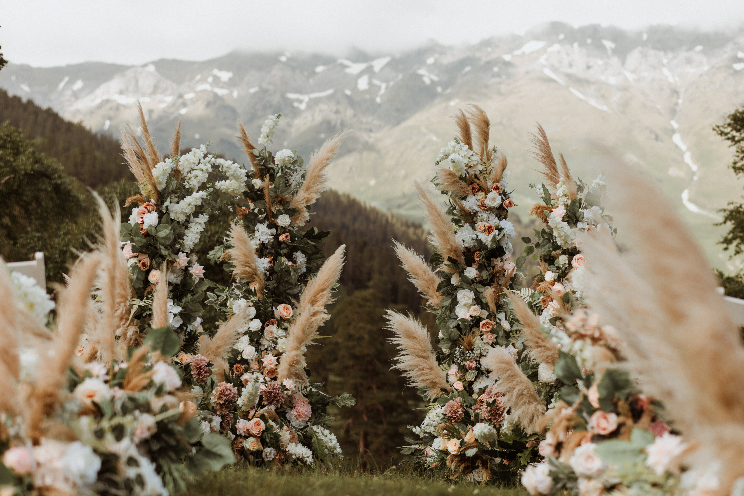 Архыз свадьба организатор фотограф свадебный ведущий ресторан