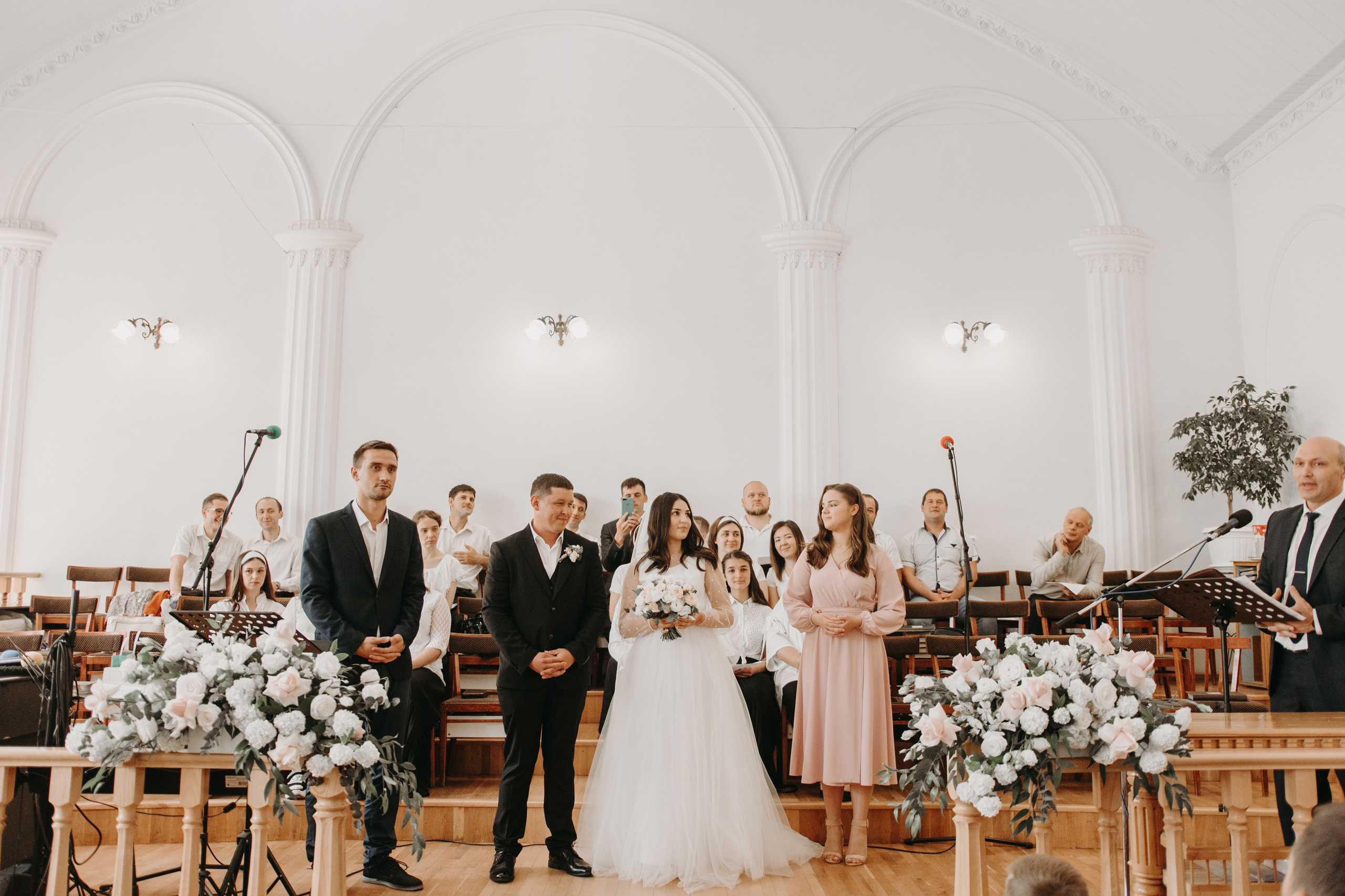 Венчание в католичсекой церкви пятигорск кмв свадебный фотограф 