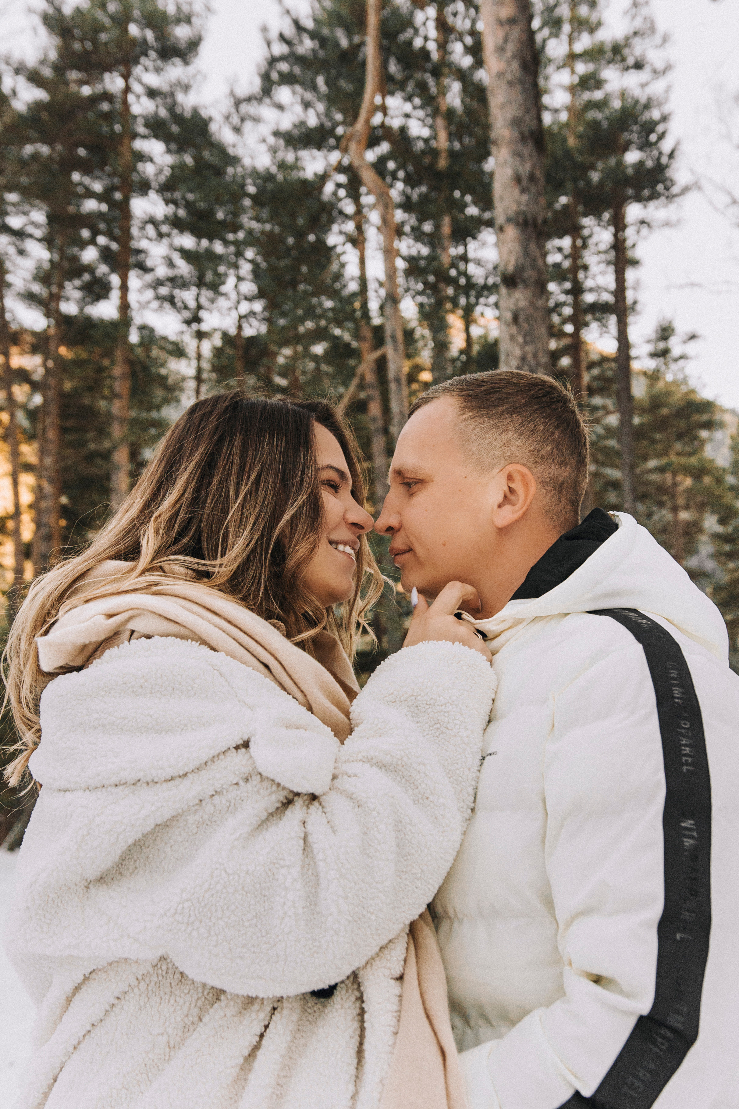 ПОЦЕЛУЙ ДЕКАБРЯ. Фотограф Настя Конник | Пятигорск | Эльбрус | Домбай | Архыз