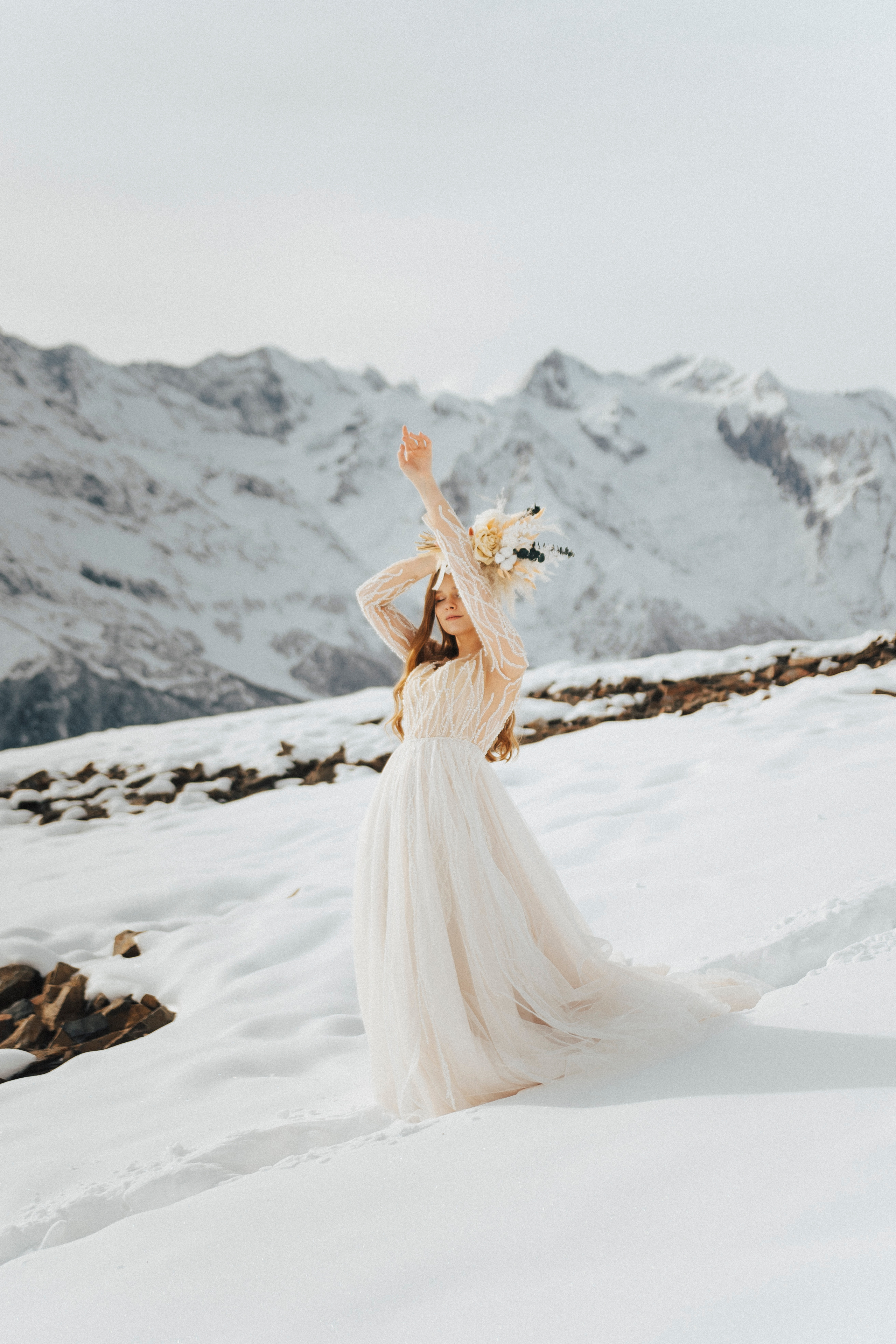 Свадебный видеограф фотограф Домбай Архыз Эльбрус Пятигорск кмв Гудаури Свадьба в горах Фотосессии