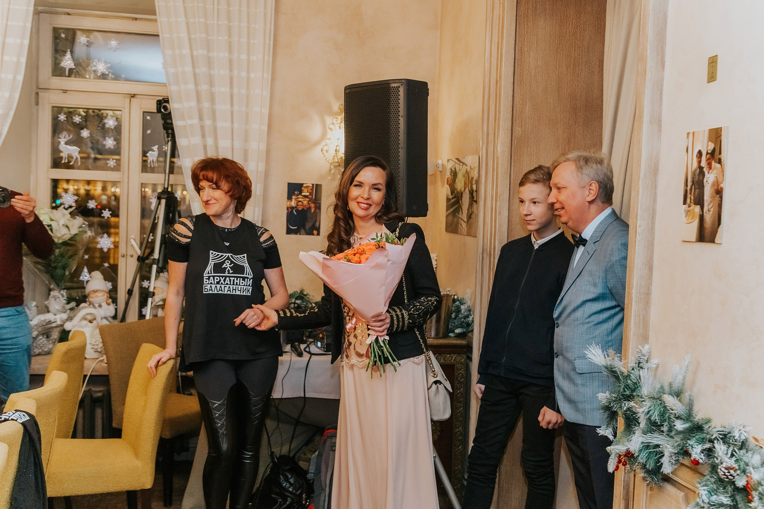 День рождения в ресторане. Семейный фотограф Любовь Саркеева