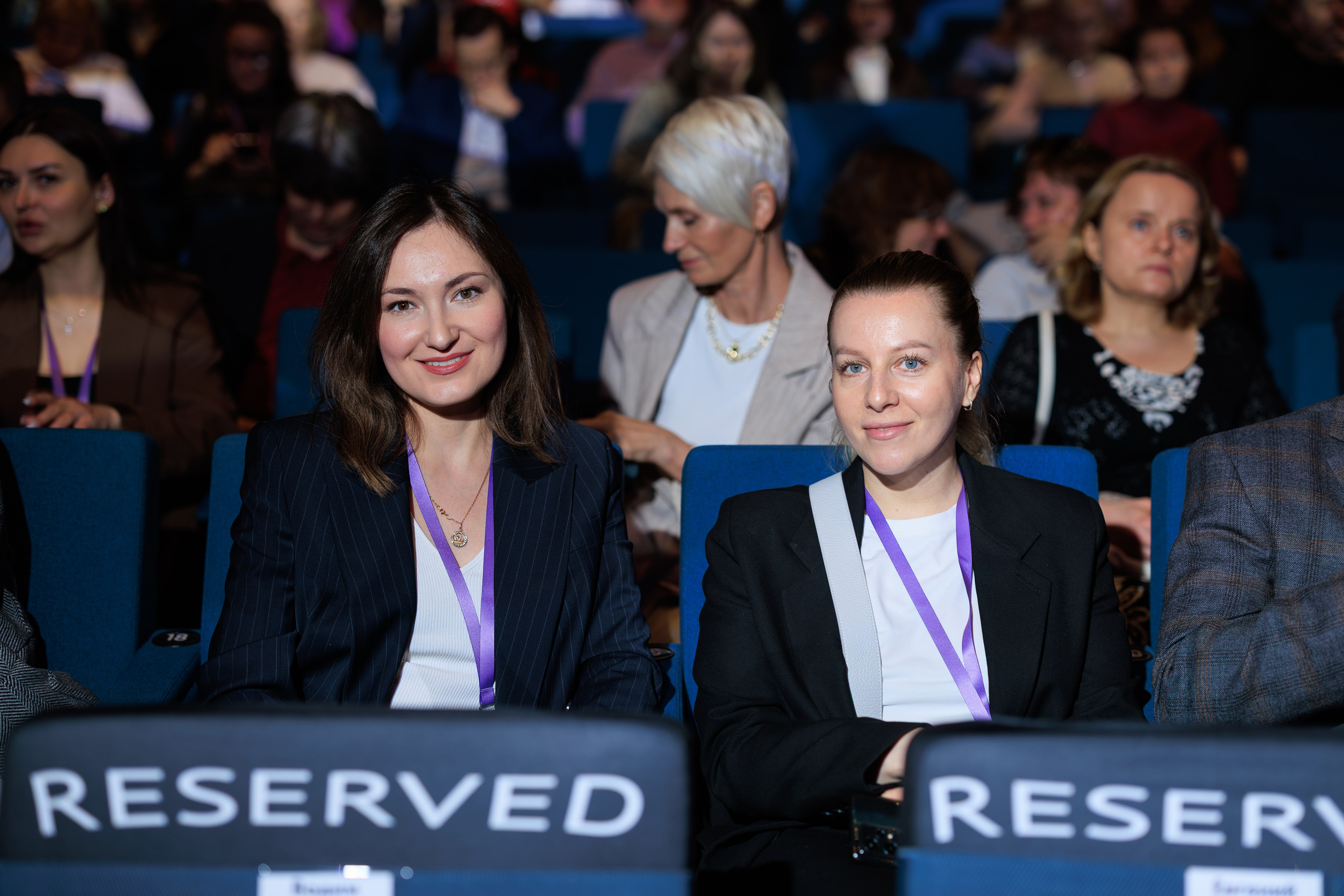 Финмакет ЭКСПО. Контент для бизнеса в Екатеринбурге Полдень Медиа